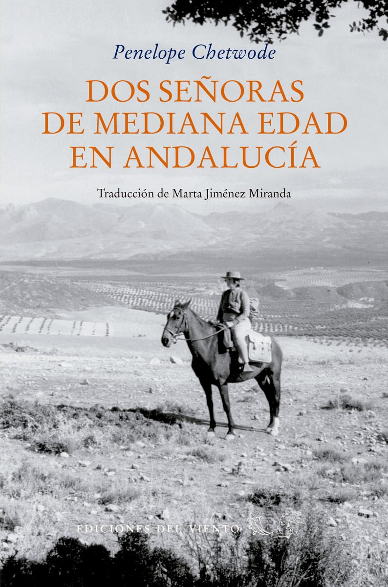 Dos señoras de mediana edad en Andalucía book
