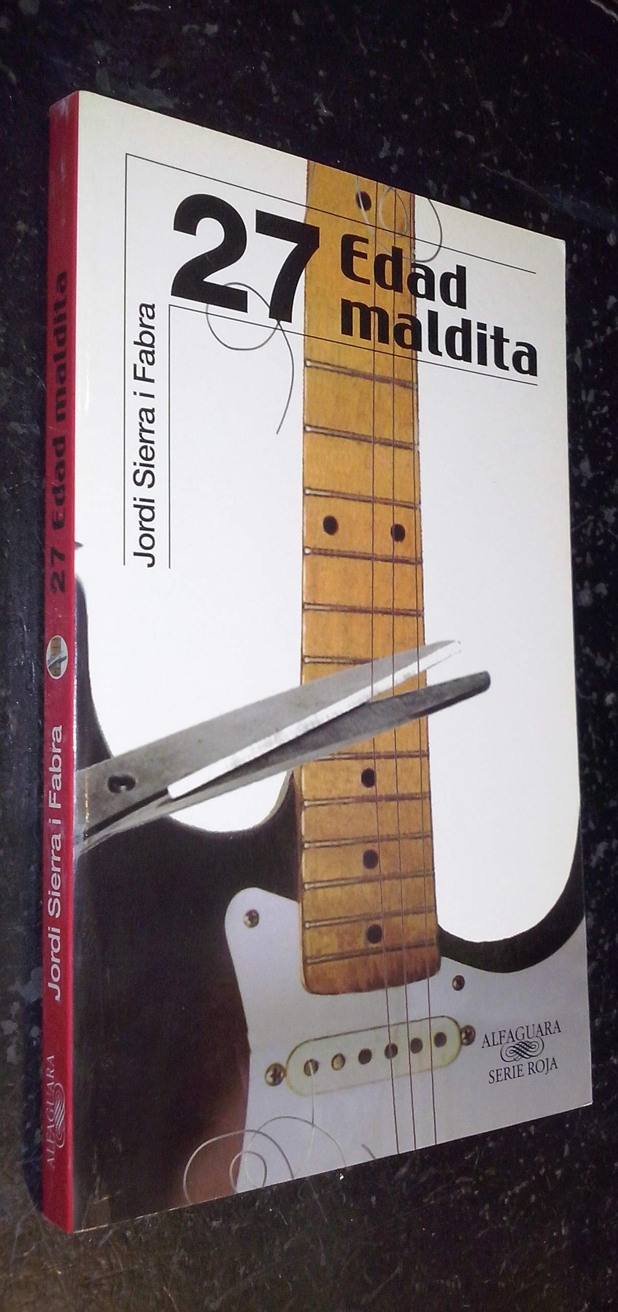 27 edad maldita ("serie roja")(+14 años) book