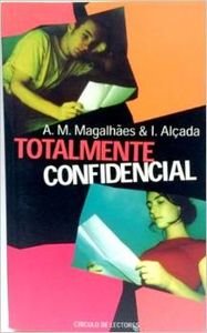 Totalmente confidencial ("serie roja")(+14 años) book