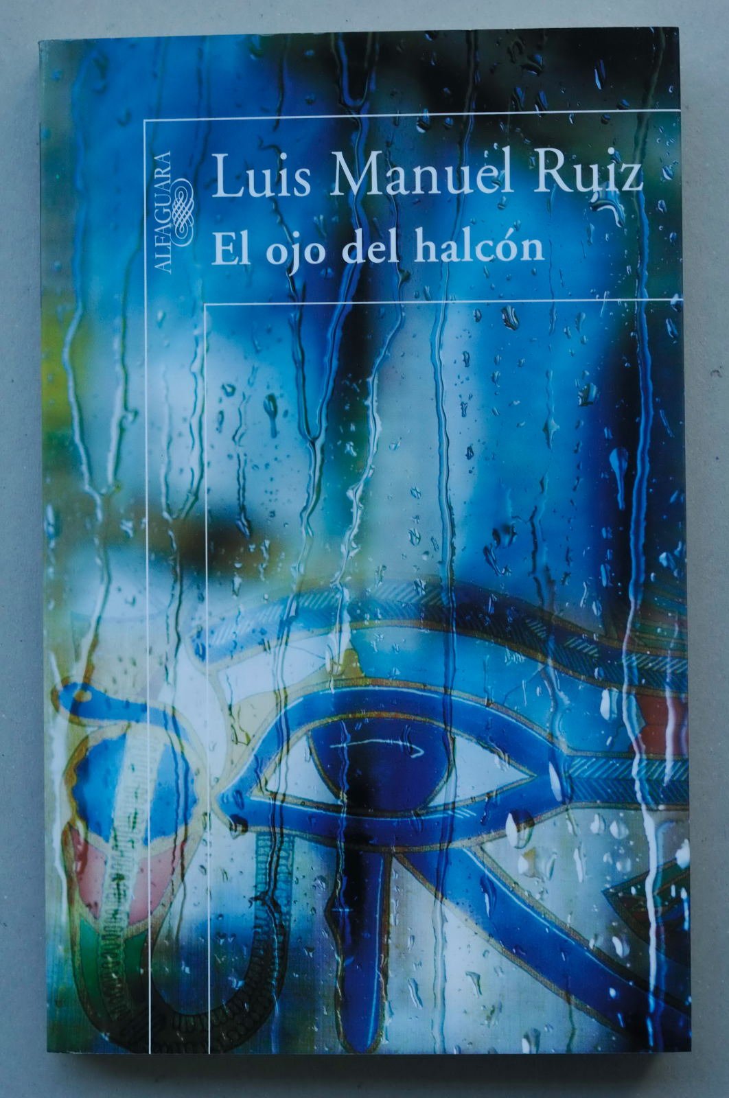 El ojo del halcón Contemporary literature