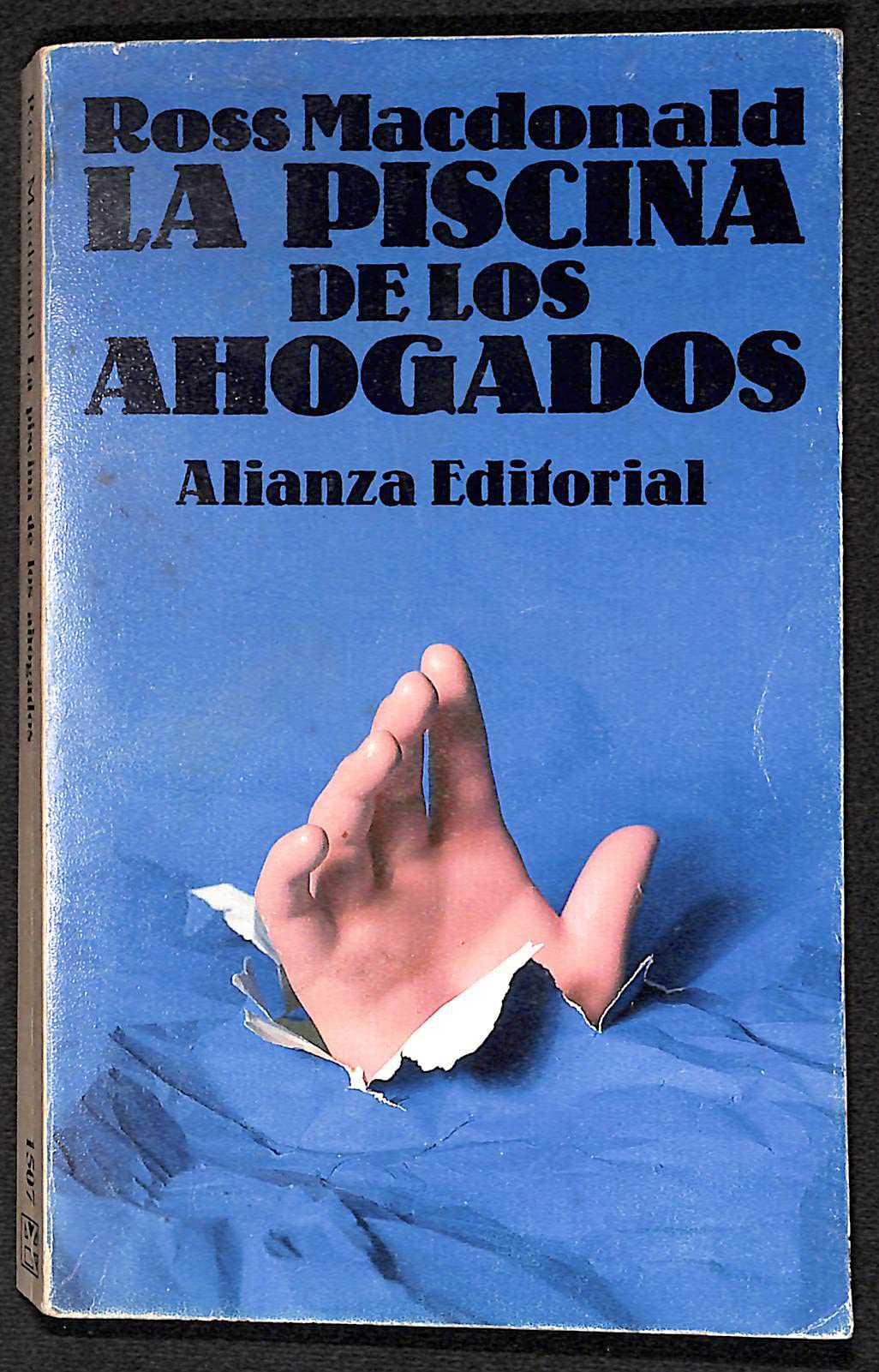 La piscina de los ahogados/ The Pool of the Drown Detective & CSI