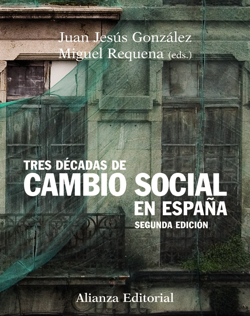 Tres décadas de cambio social en España Social Sciences