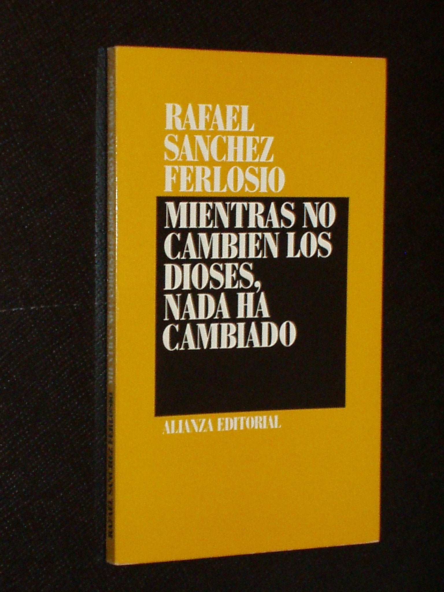 Mientras no cambien los dioses, nada ha cambiado Books