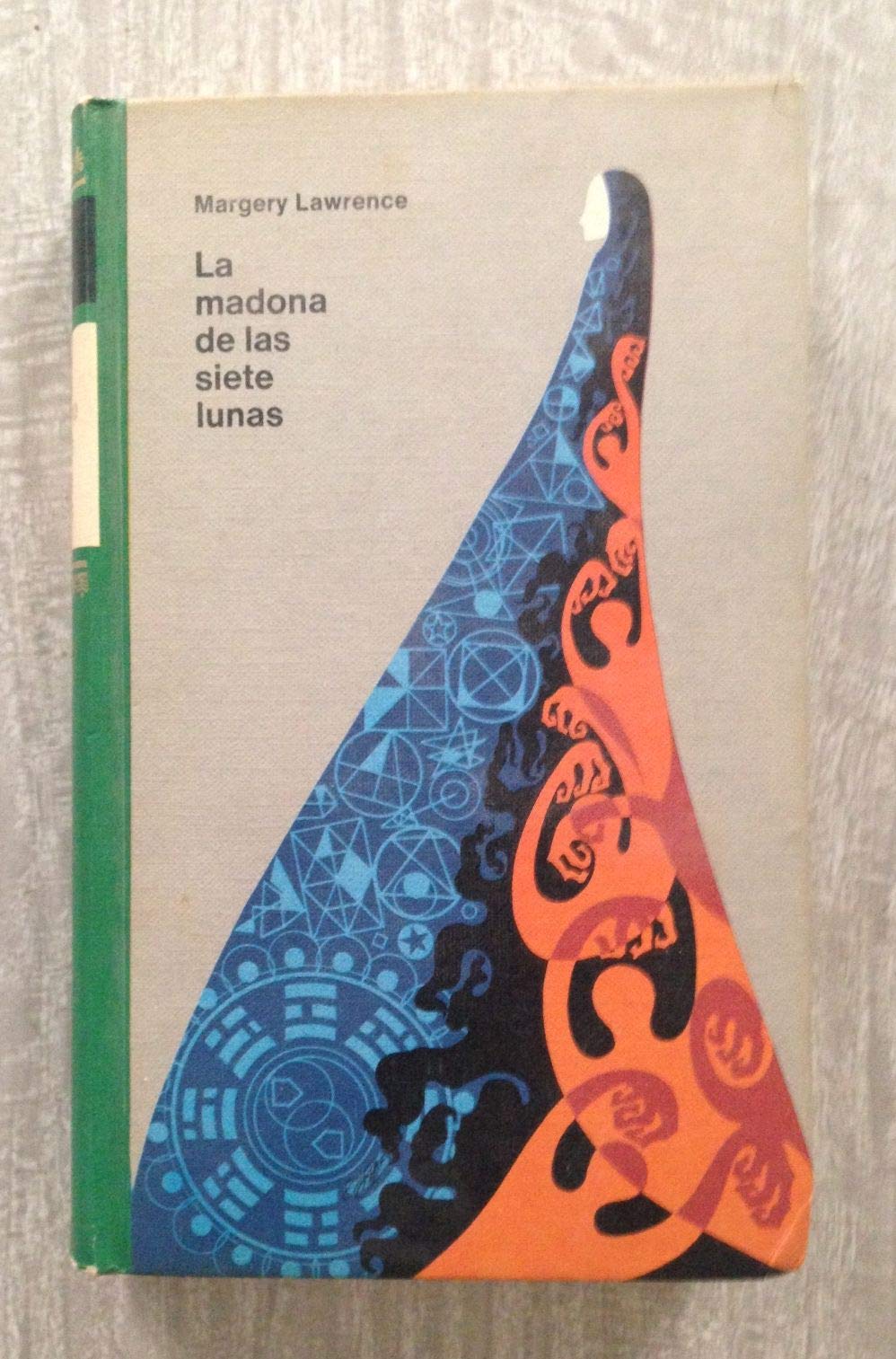 LA MADONA DE LAS SIETE LUNAS book