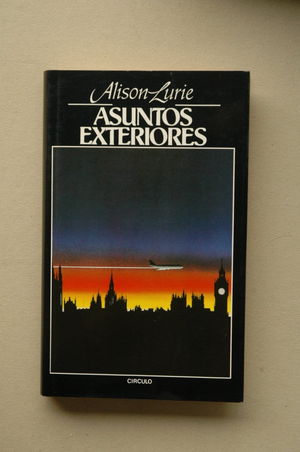 Asuntos exteriores book