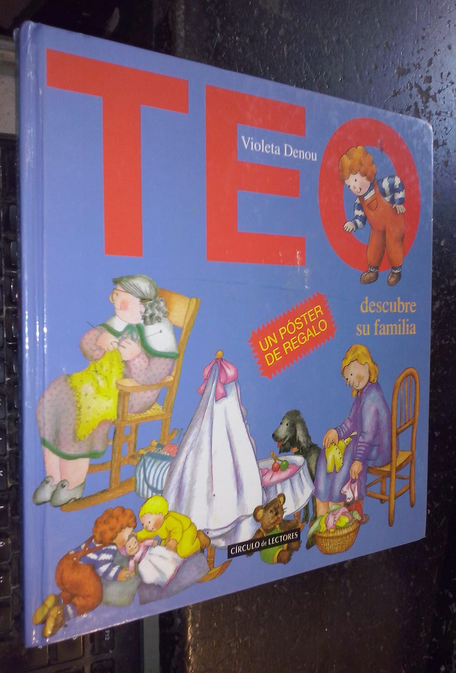 Teo descubre su familia Books