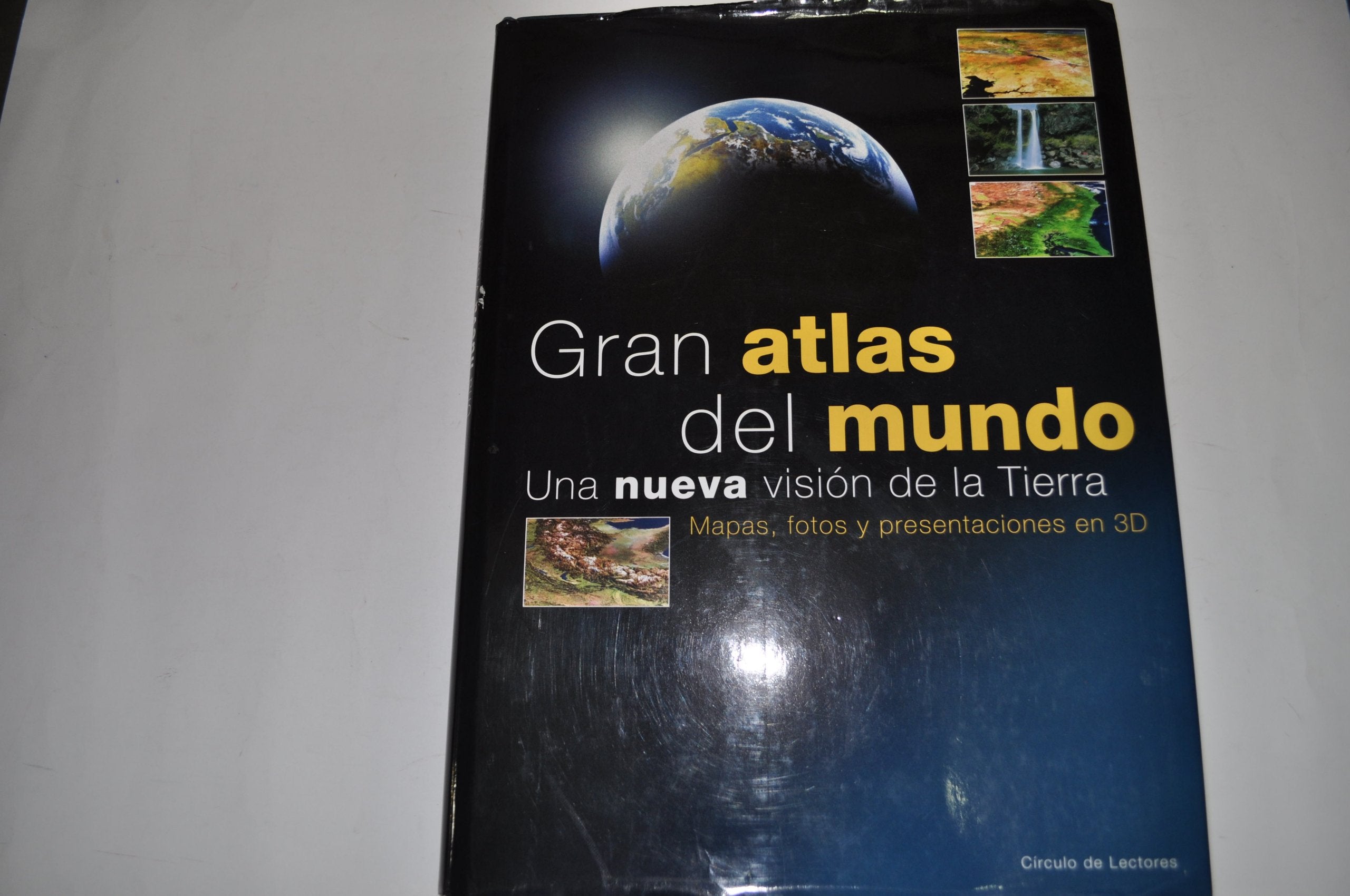Gran Atlas del Mundo: una nueva visión de la Tierra. Mapas, fotos y presentaciones en 3D book