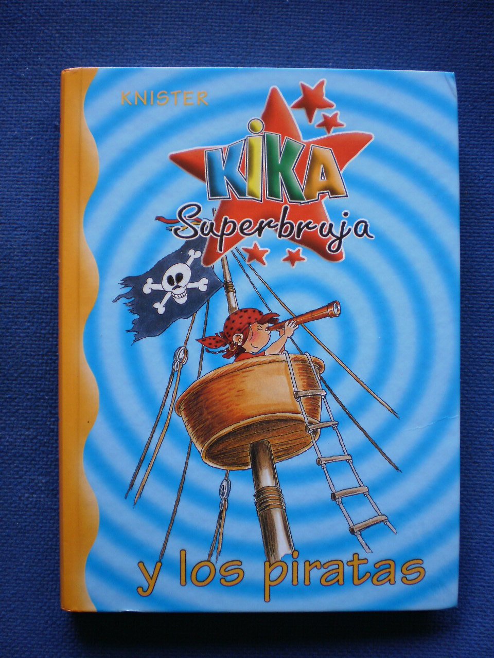Kika superbruja y los piratas book