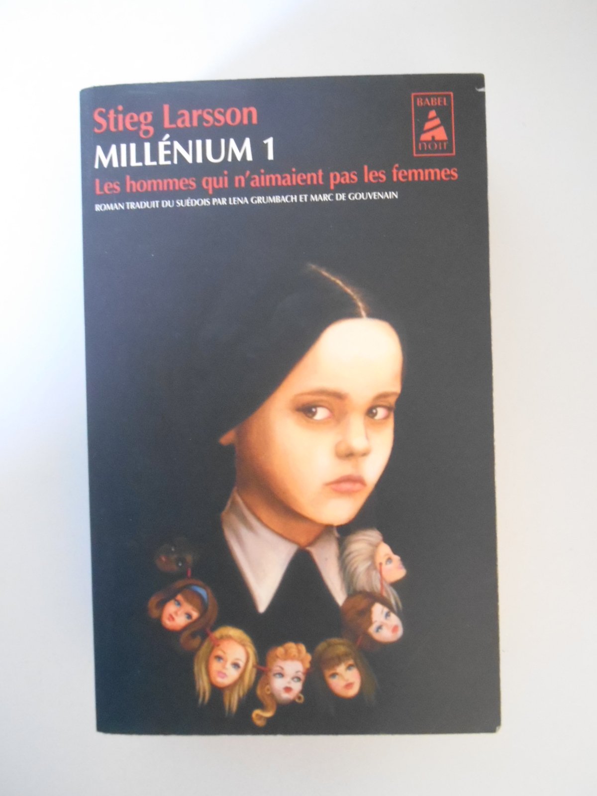 La Reina en el Palacio de las Corrientes de Aire (Millenium # 03) (Spanish) Larsson, Stieg ( Author ) Apr-13-2010 Paperback Books
