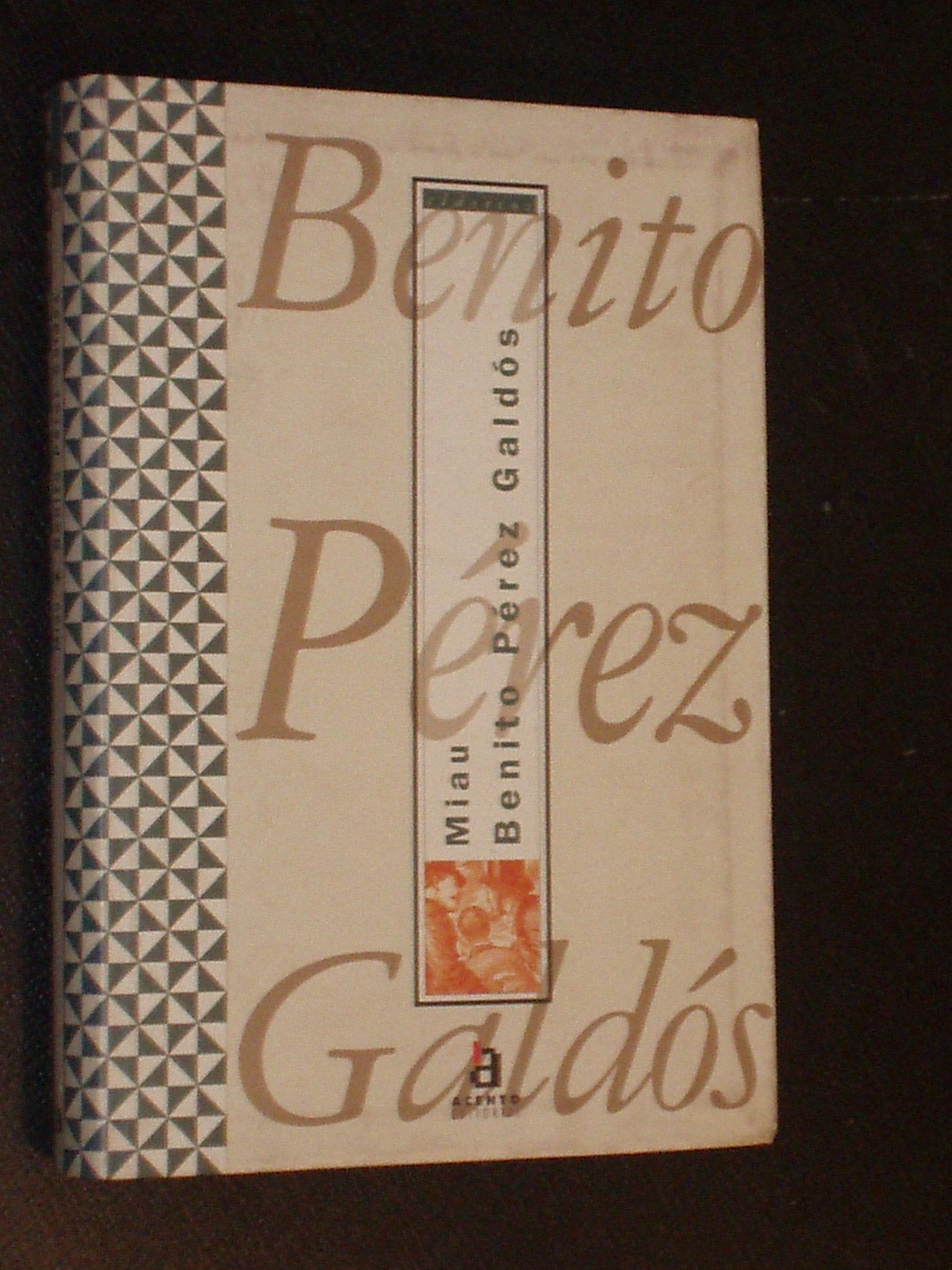 Miau Contemporary literature Books