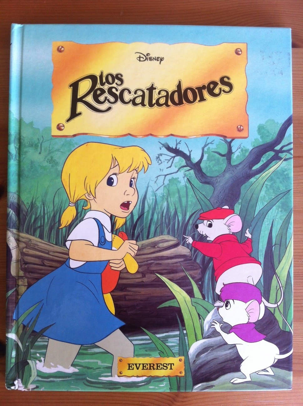 Los Rescatadores (Nueva antología Disney) Books