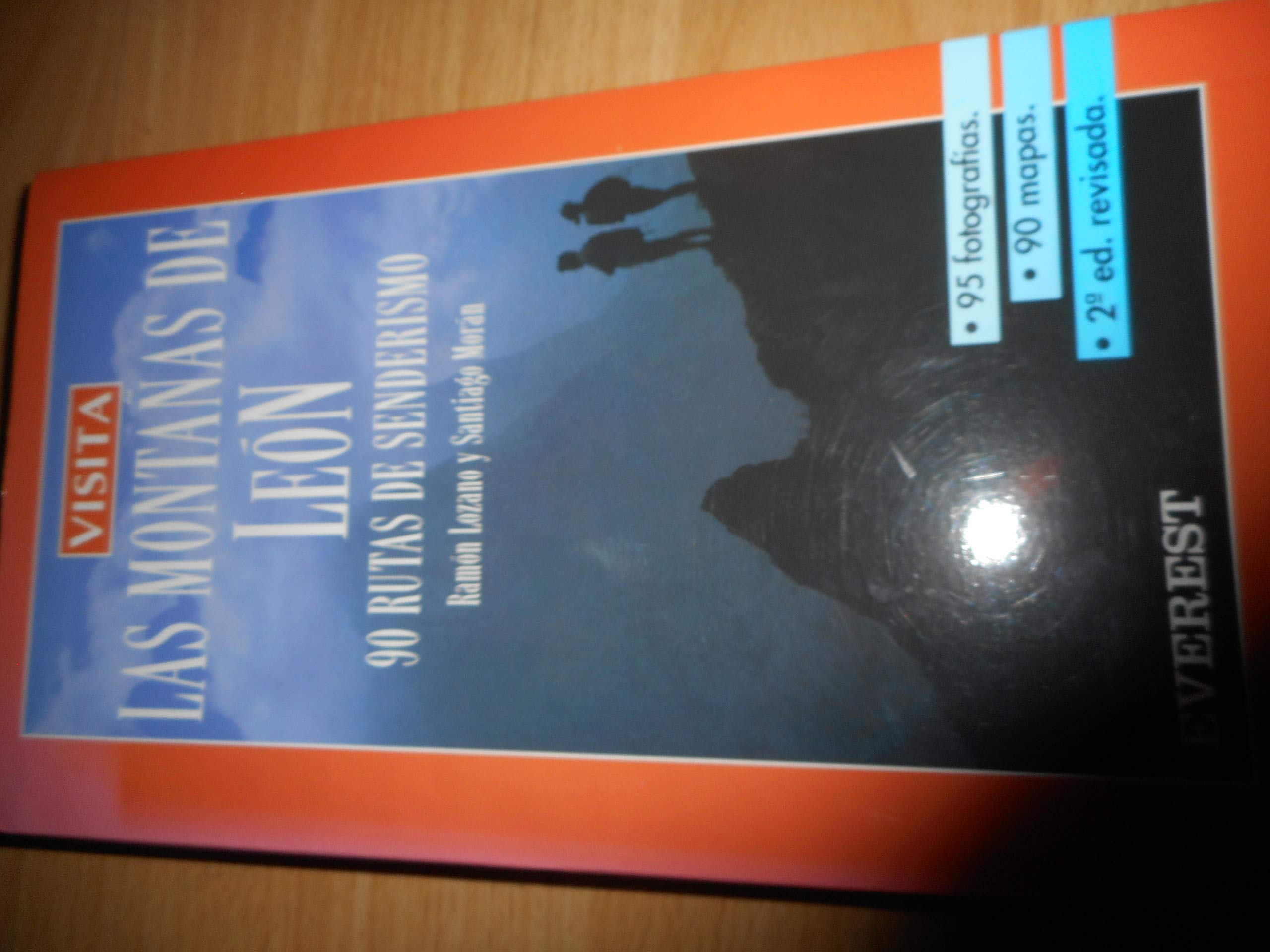 Visita Las Montañas de León: 90 Rutas de senderismo Books