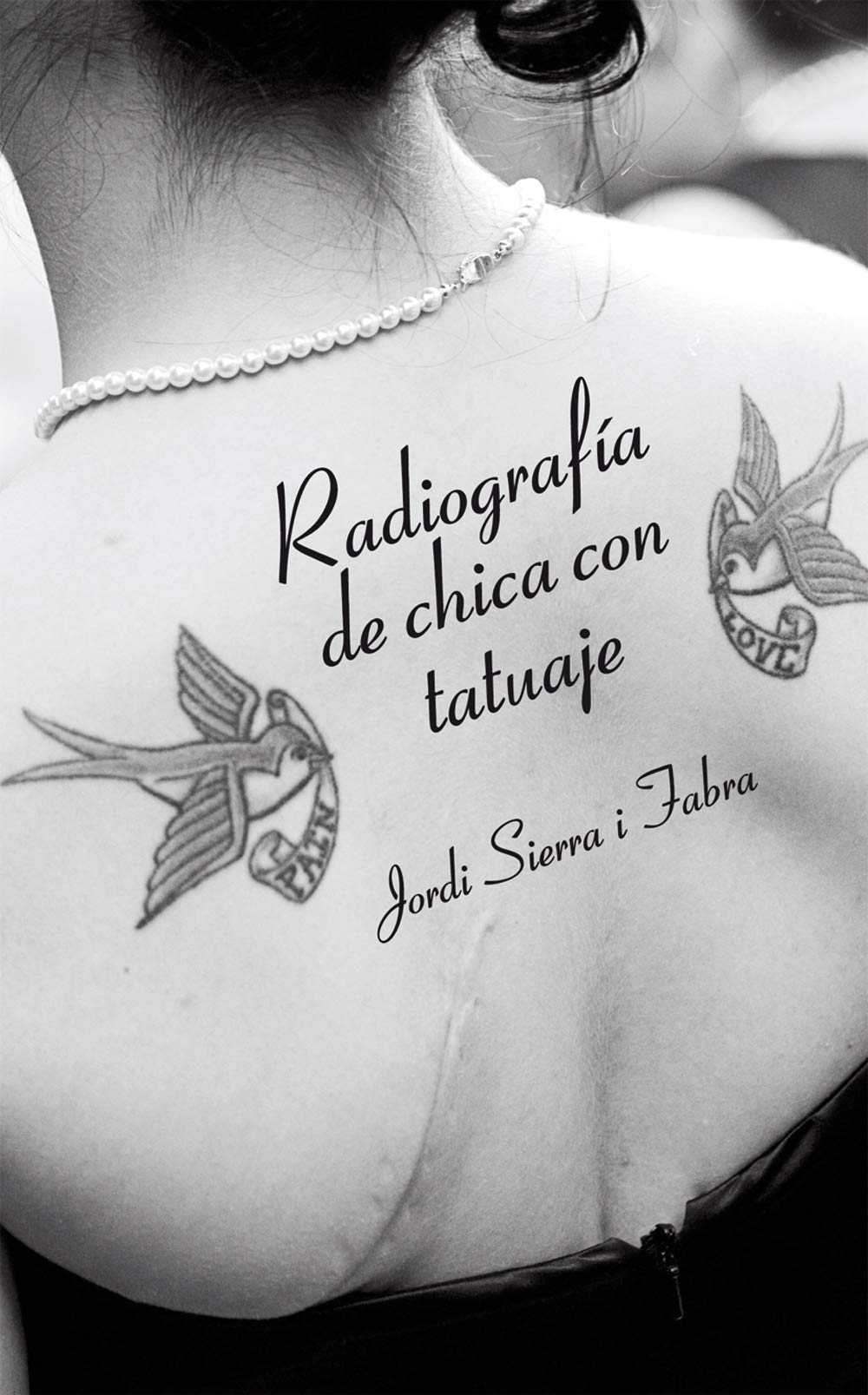 DIG. RADIOGRAFIA DE CHICA CON TATU (Libros digitales, Band 28) Books