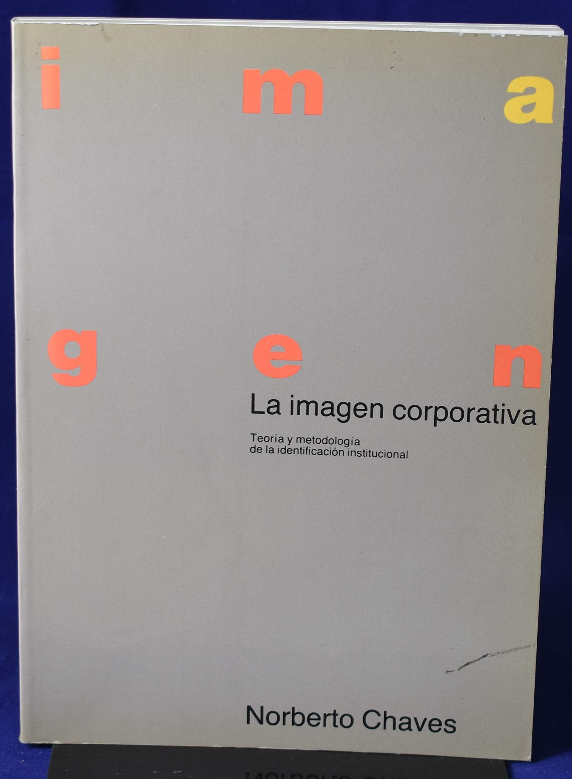 La imagen corporativa (GG diseño) book