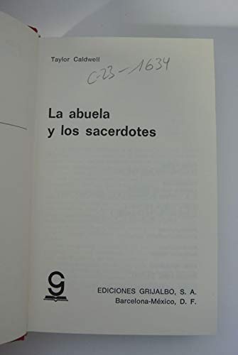 La abuela y los sacerdotes (Grandmother and the Priests, Spanish edition) Books