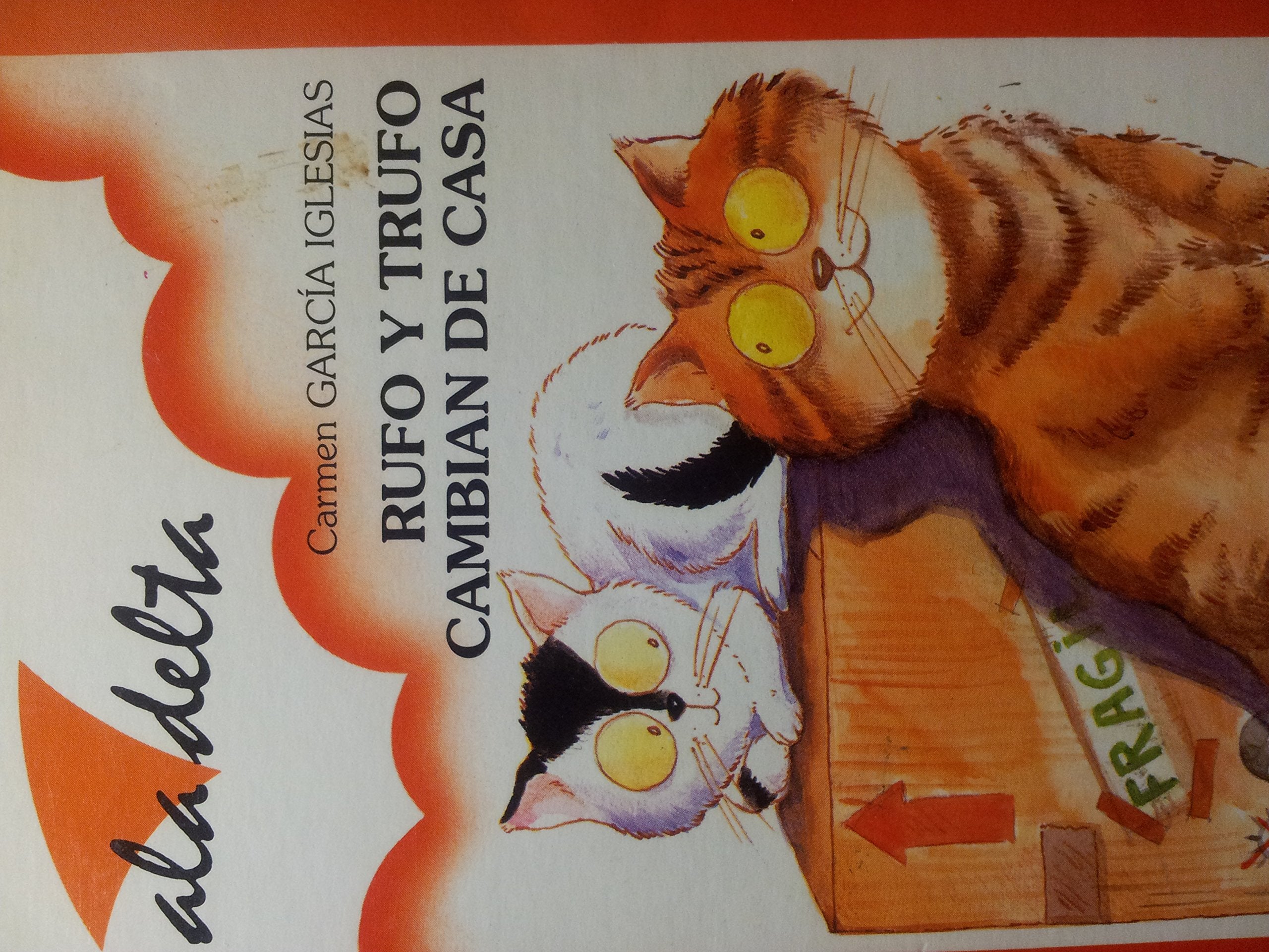 Rufo Y Trufo Cambian De Casa. Books