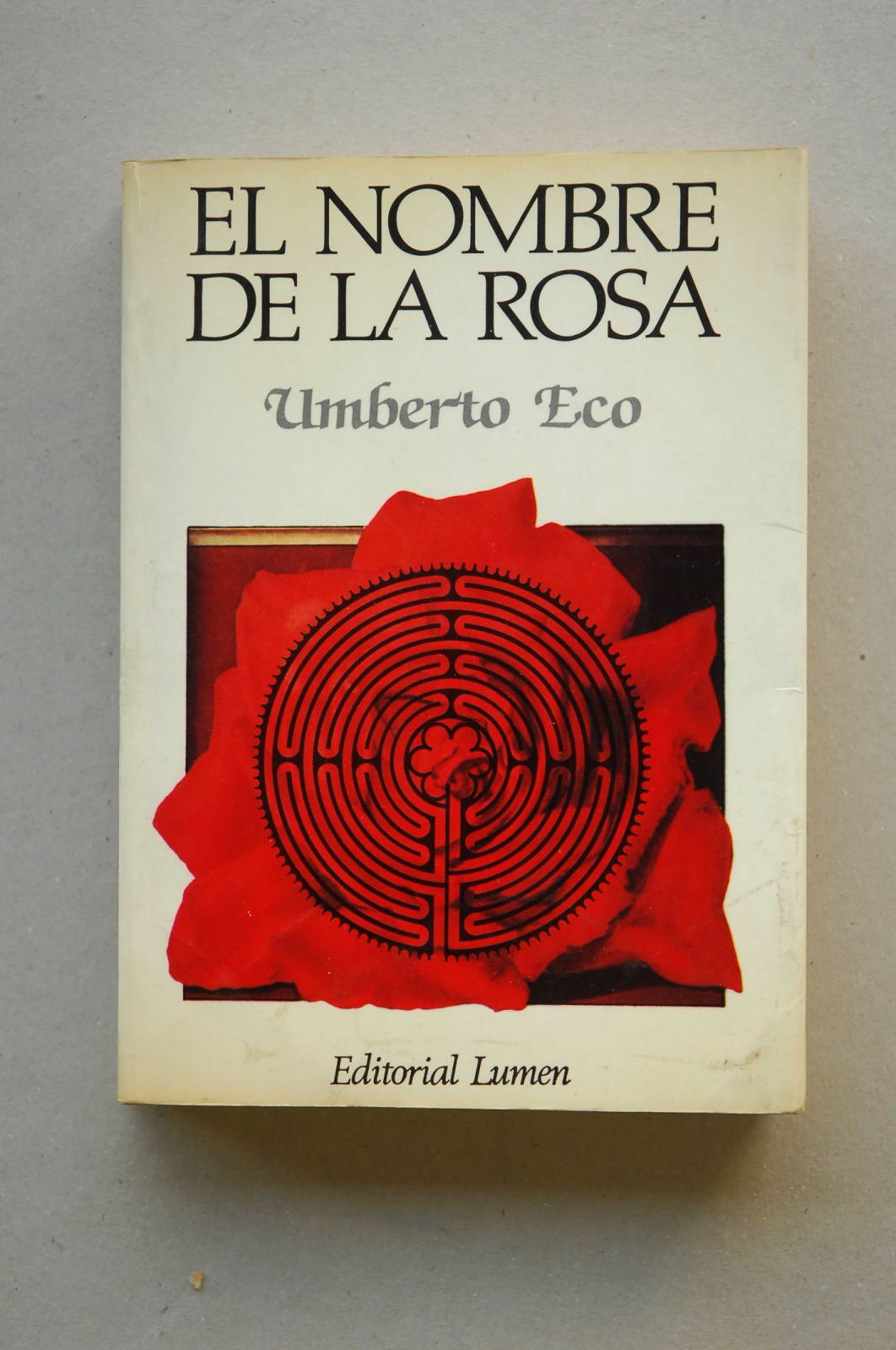 El nombre de la Rosa/ The Name of the Rose Detective & CSI