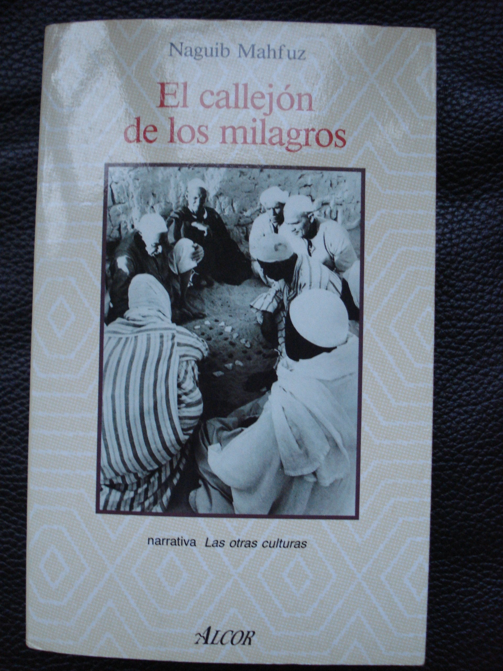 Callejon de los milagros, el book