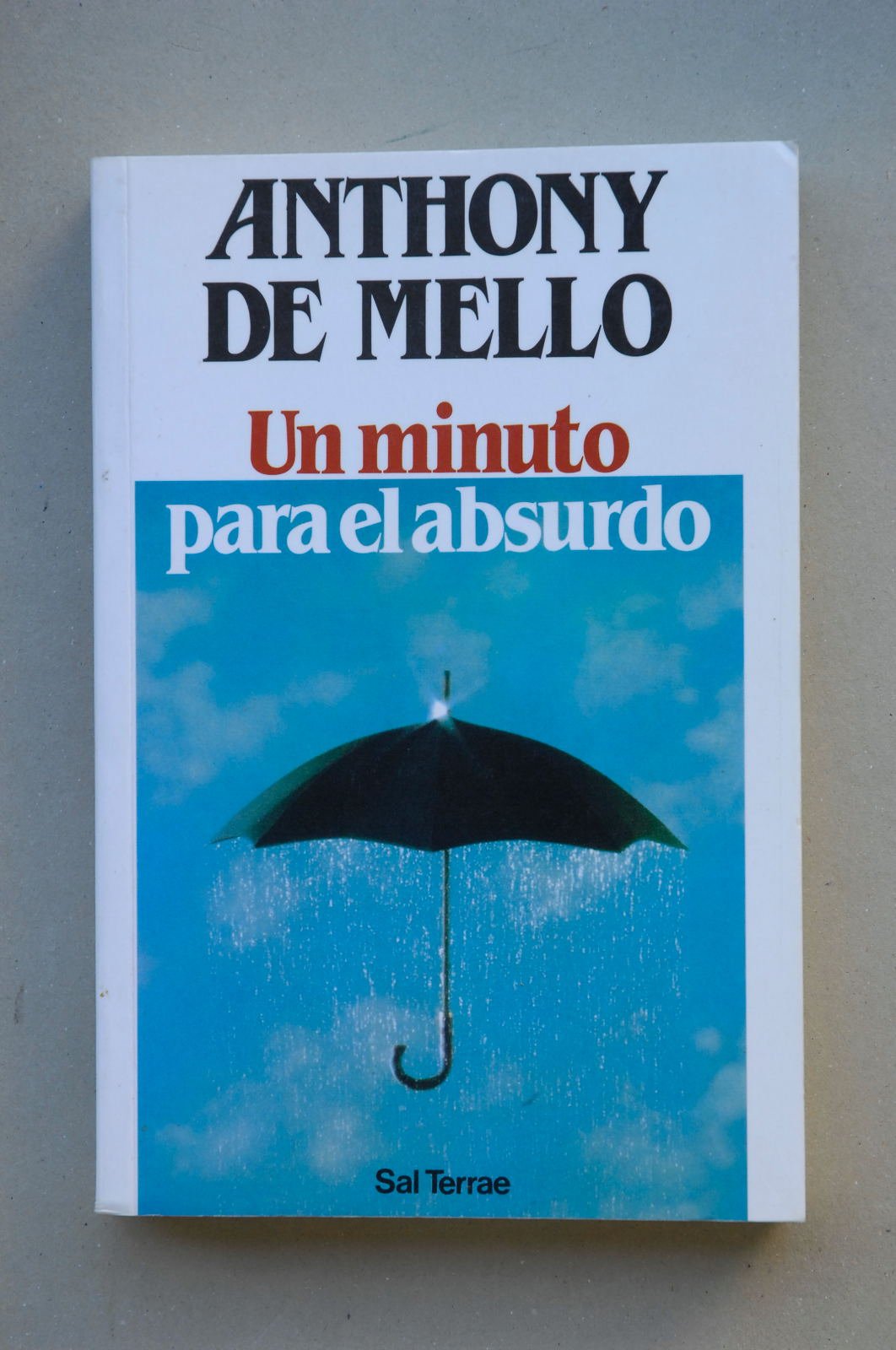 Un minuto para el absurdo (El Pozo de Siquén, Band 58) Social Sciences
