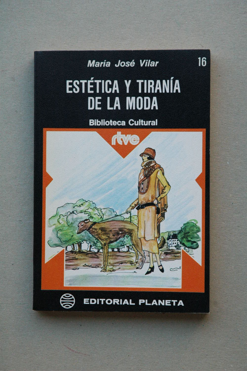 ESTÉTICA Y TIRANÍA DE LA MODA Books