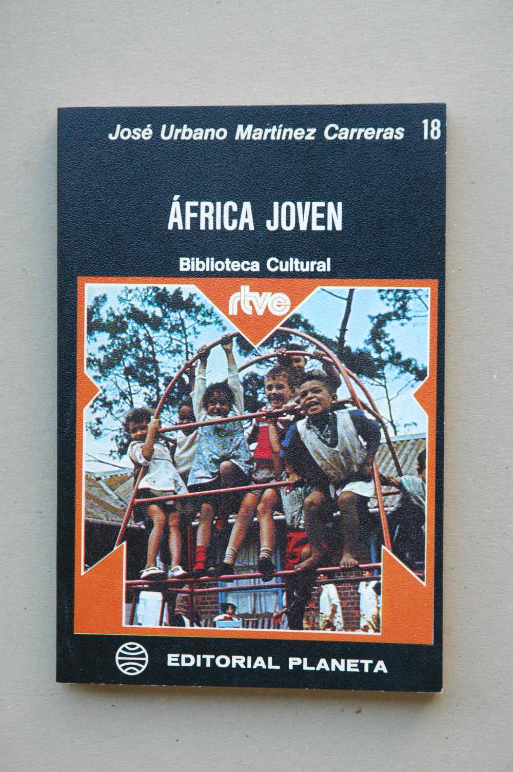 AFRICA JOVEN Books