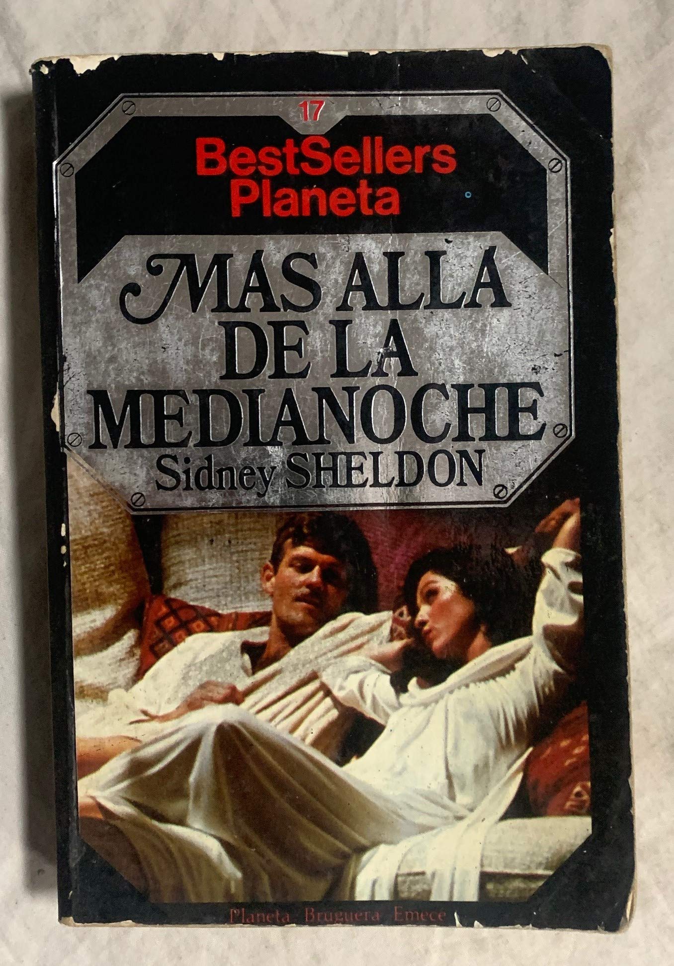 MAS ALLA DE LA MEDIANOCHE. BestSellers nº 17 Books