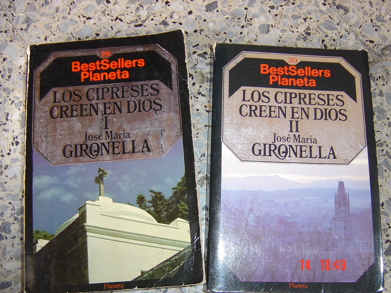 Los cipreses creen en dios II Books