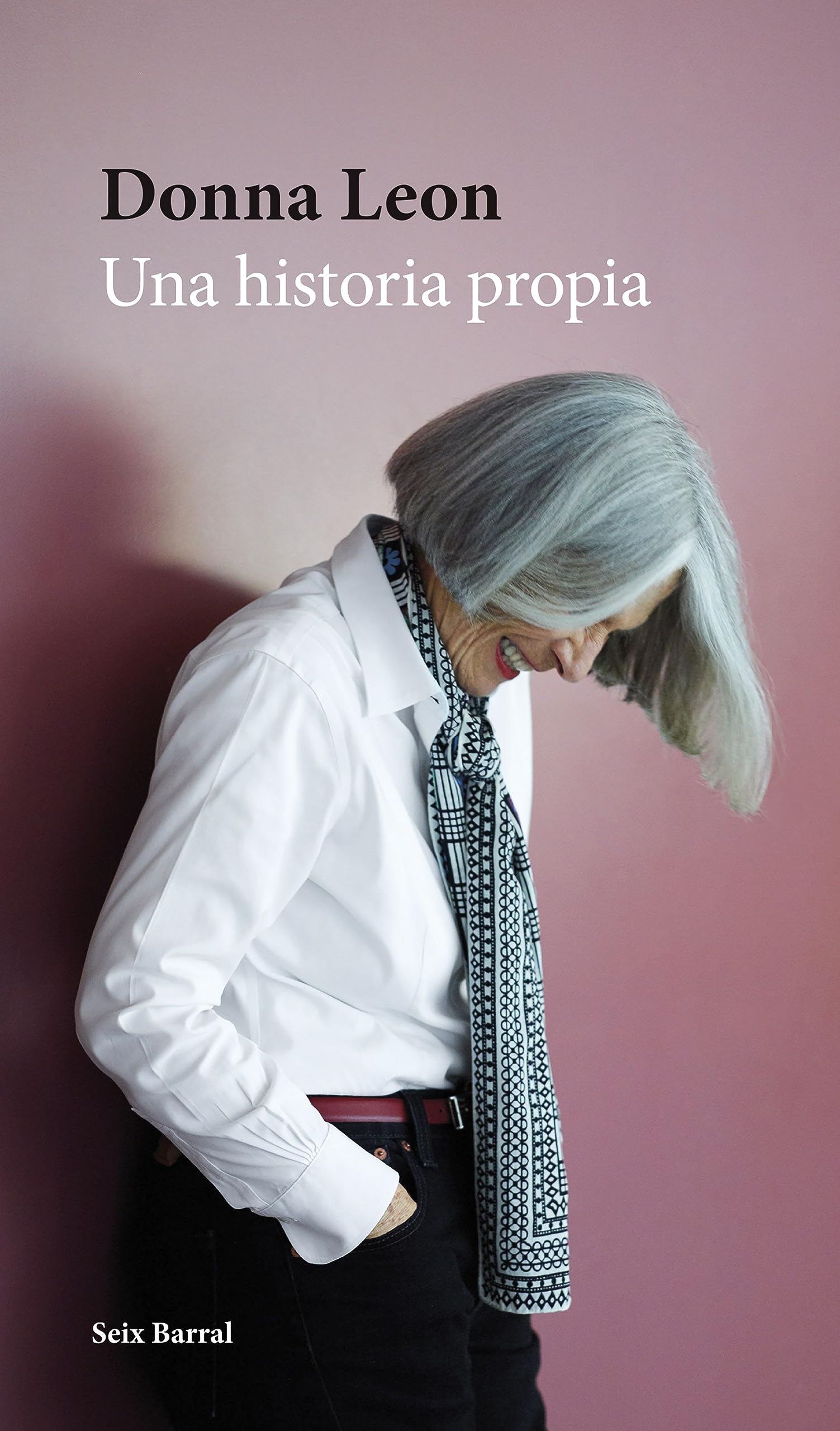 Una historia propia (Los Tres Mundos) Contemporary literature