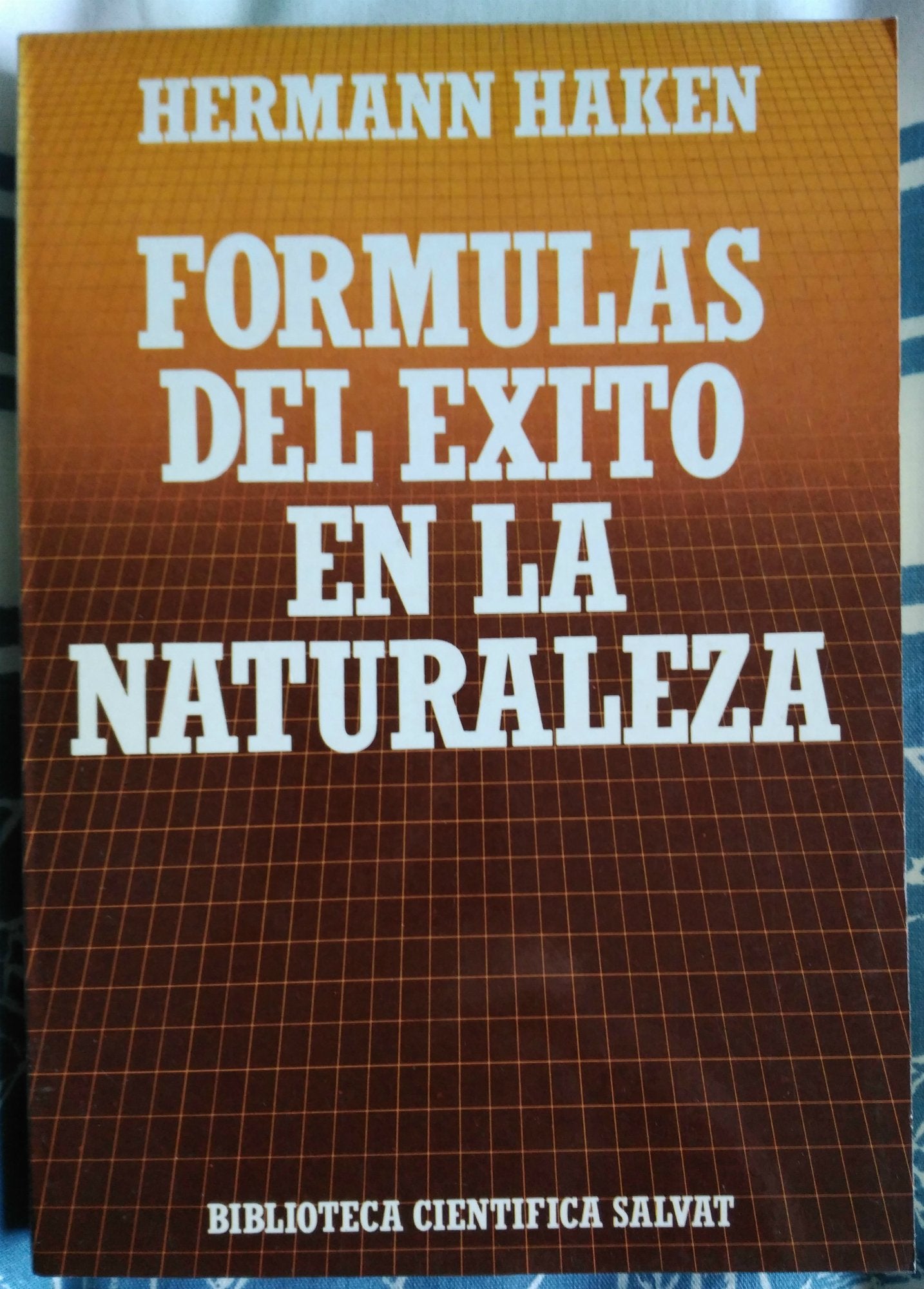 Fórmulas del éxito en la naturaleza: sinergética, la doctrina de la acción de conjunto book