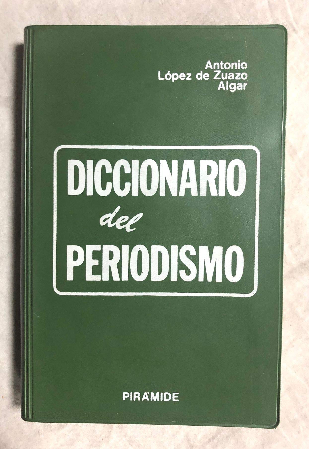 Diccionario del periodismo book