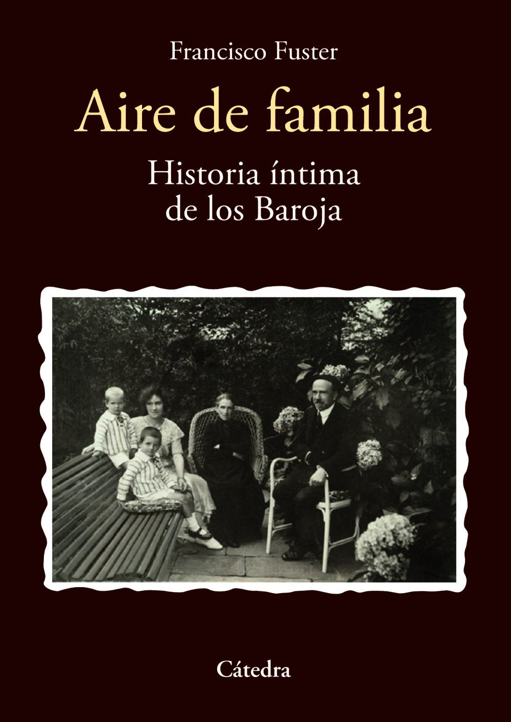 Aire de familia : historia íntima de los Baroja (Historia. Serie menor) Social Sciences