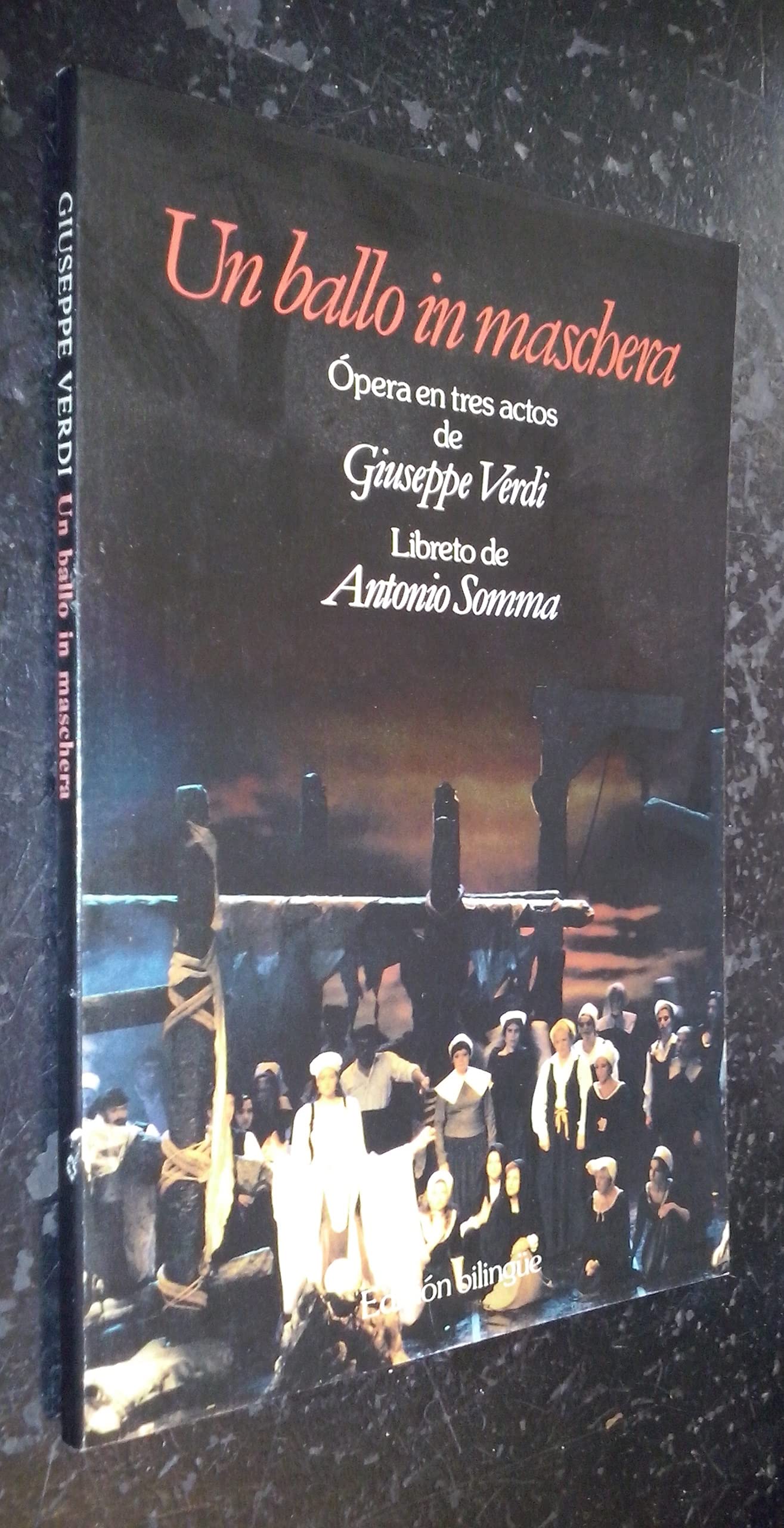 Un ballo in maschera: ópera en tres actos book