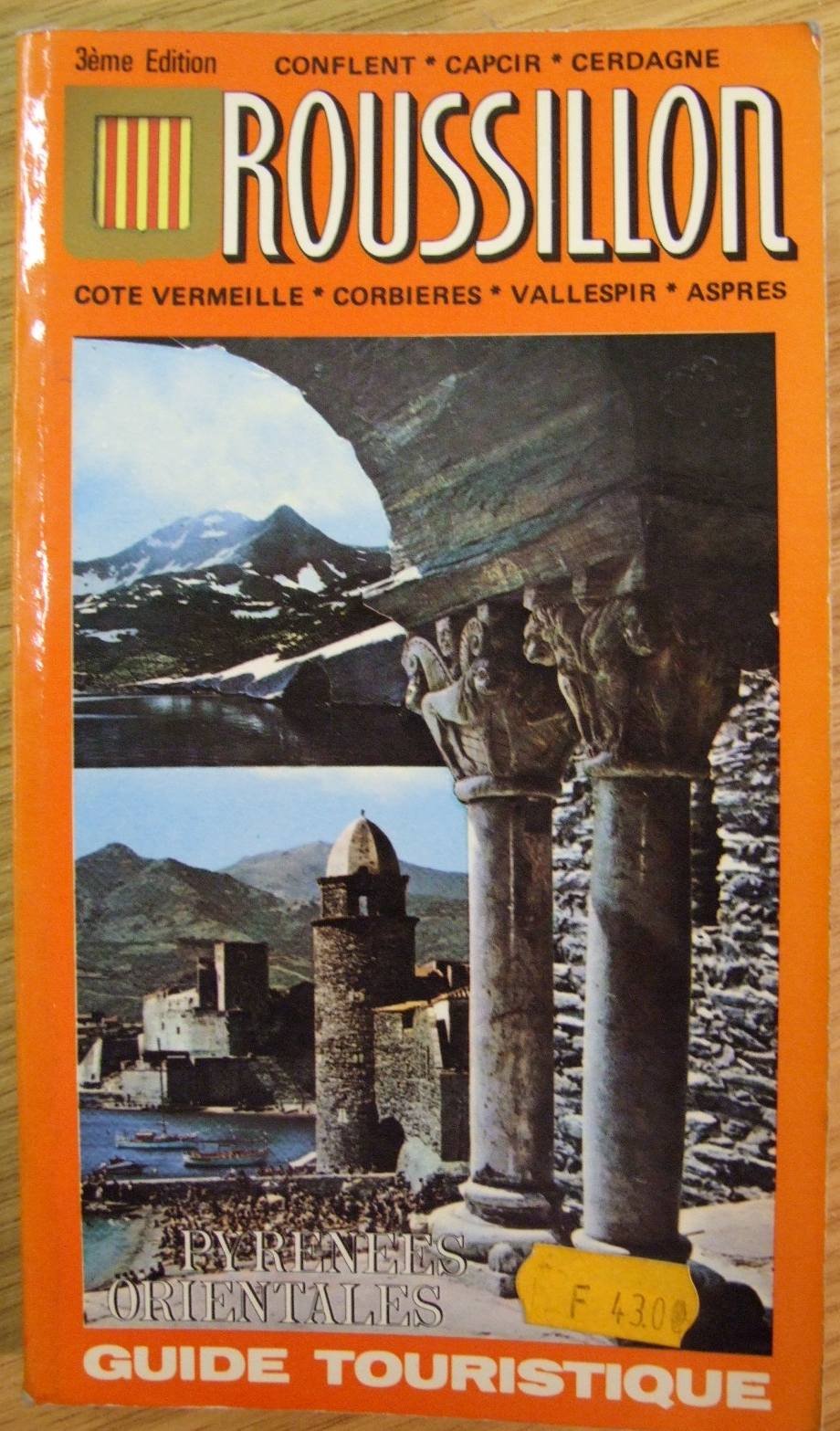 Rousillon Guide Touristique Pyrenees Orientales Books