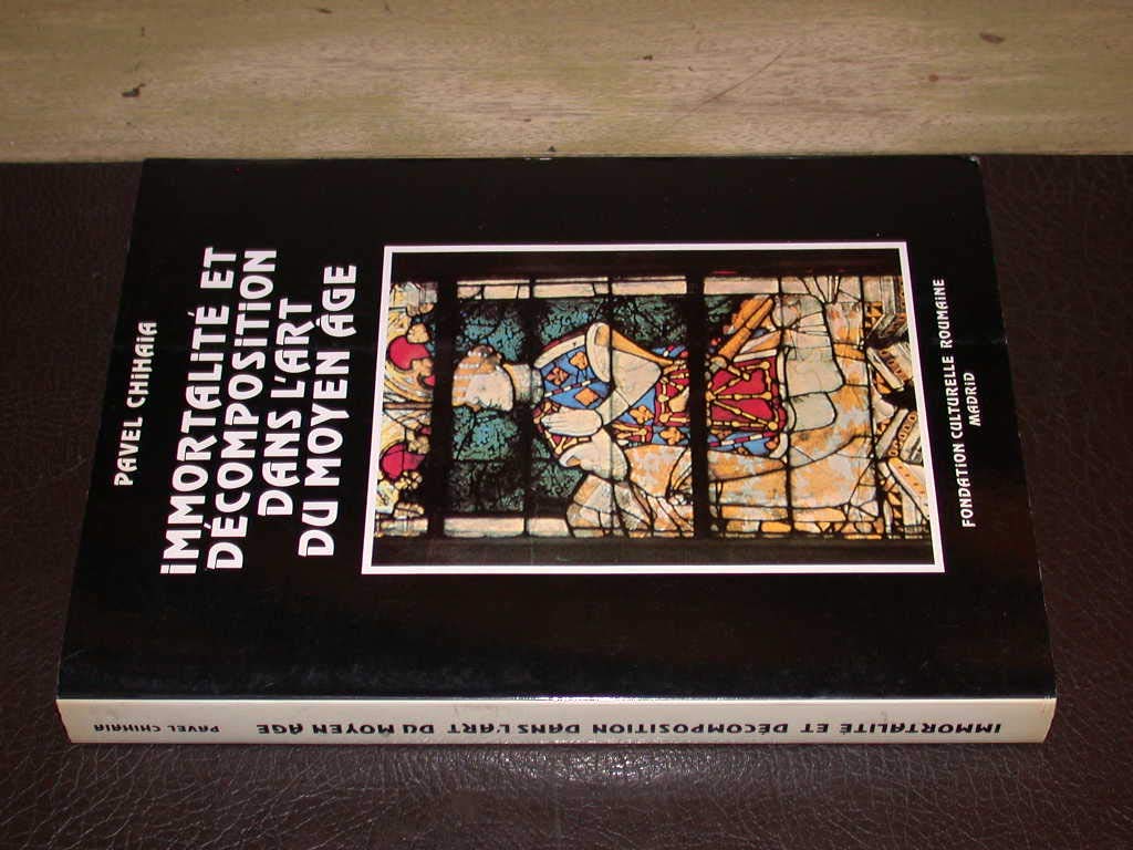 Immortalité et décomposition dans l'art du Moyen Age book