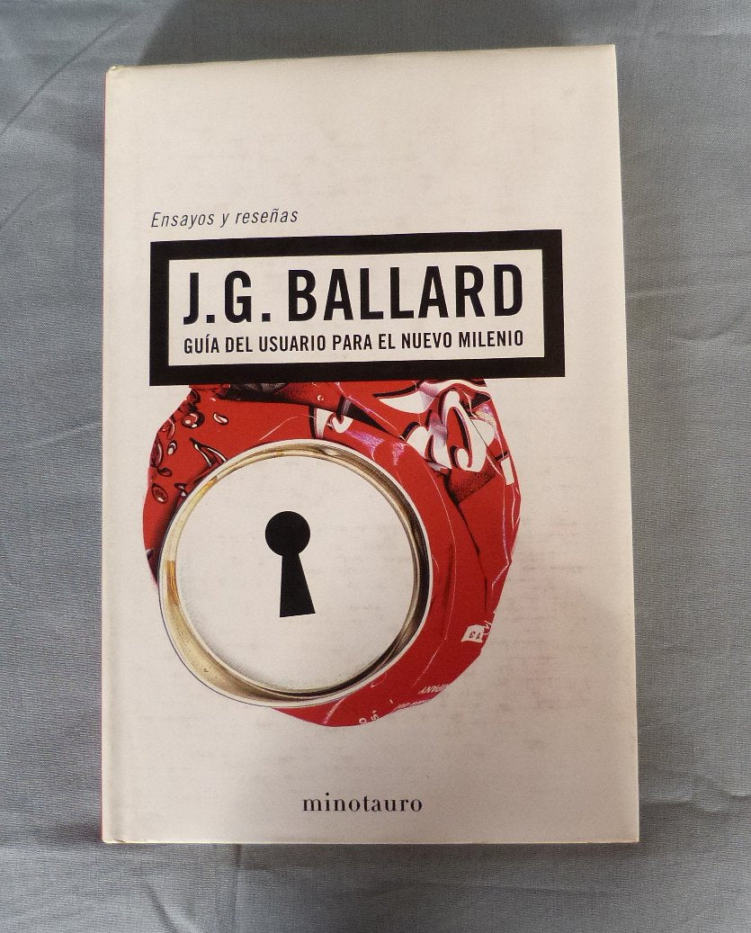 Guia del usuario para el nuevo milenio. ensayos y reseñas Books