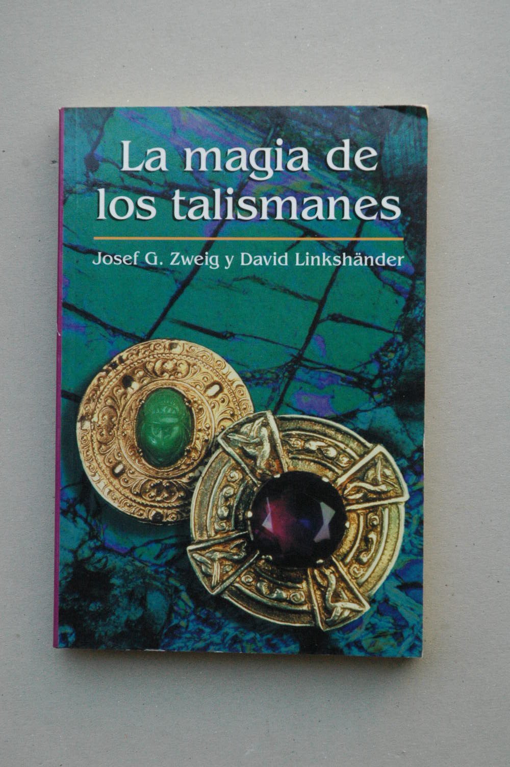 La magia de los talismanes book