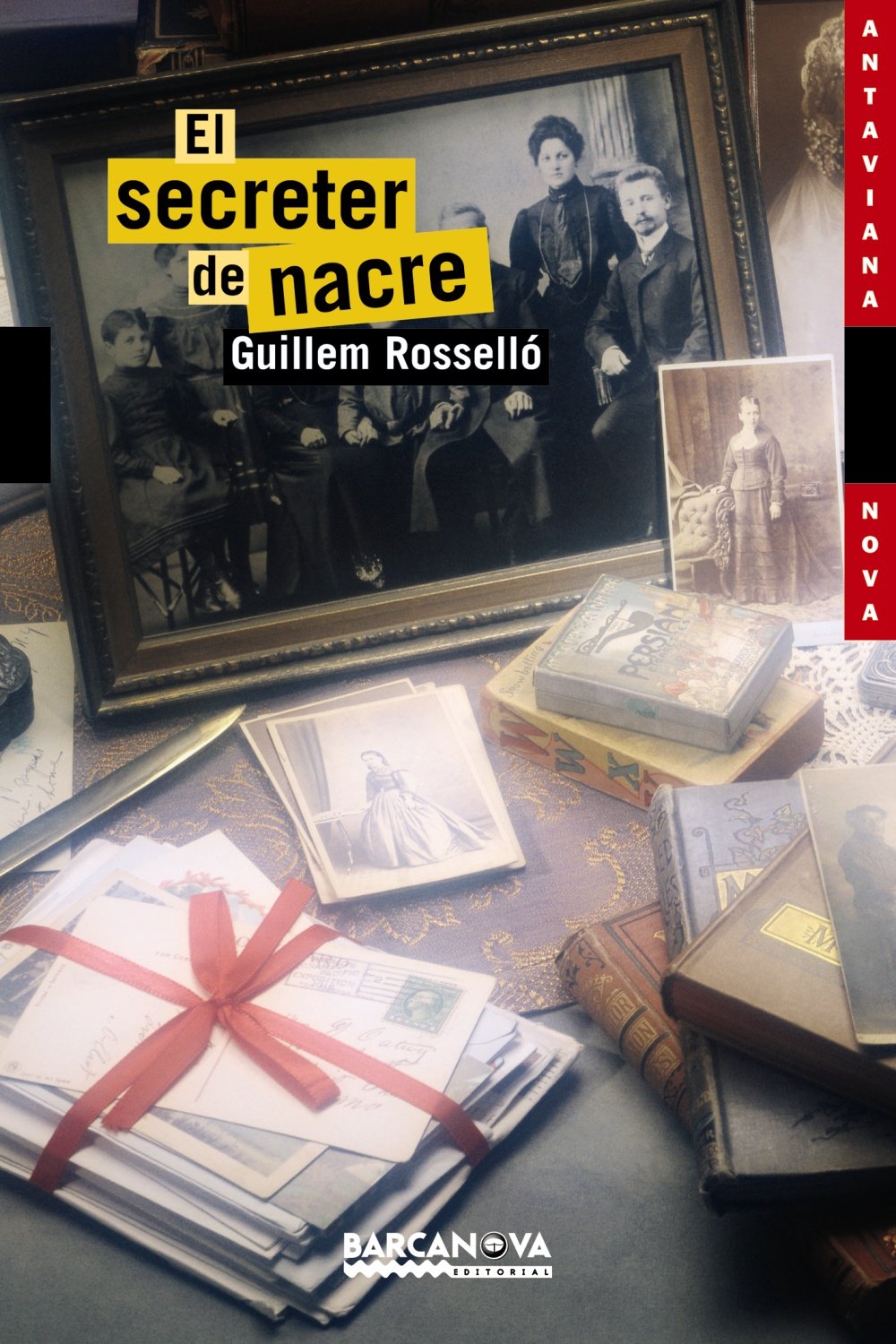 El secreter de nacre Contemporary literature