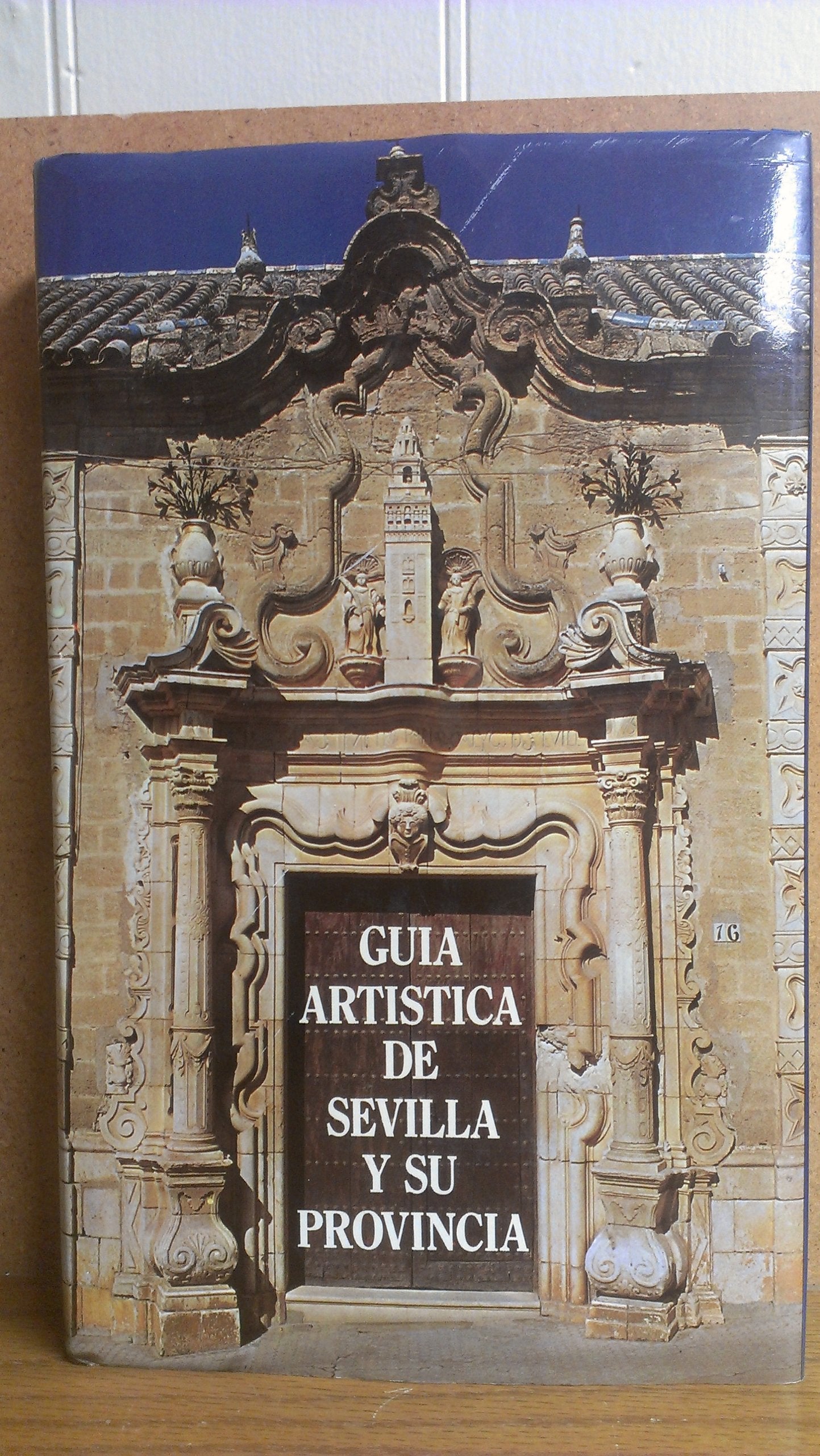 Guía artística de Sevilla y su provincia Books