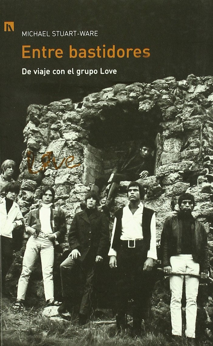 Entre bastidores : de viaje con el grupo Love book