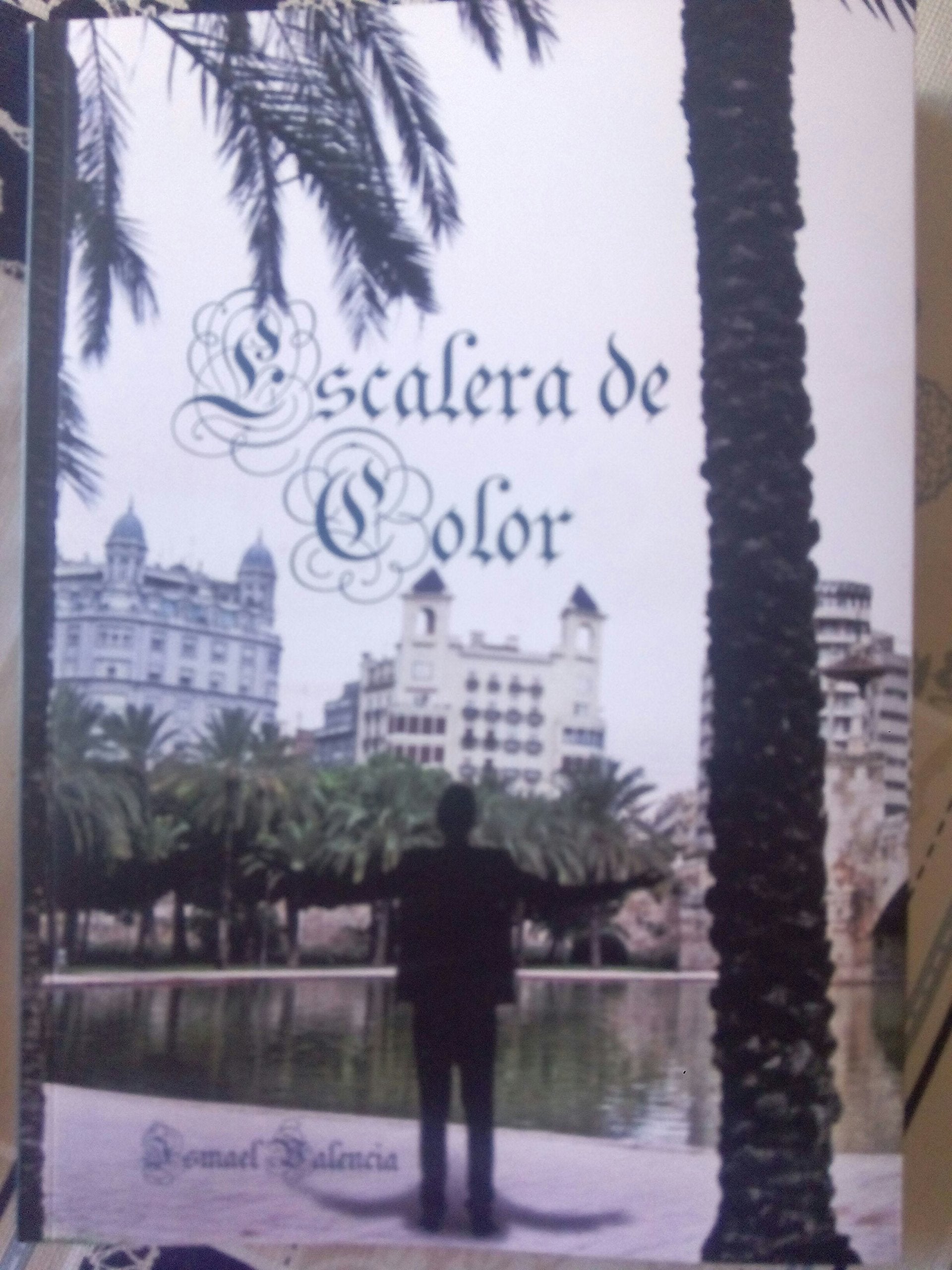 ESCALERA DE COLOR ISMAEL VALENCIA CAÑAS Books