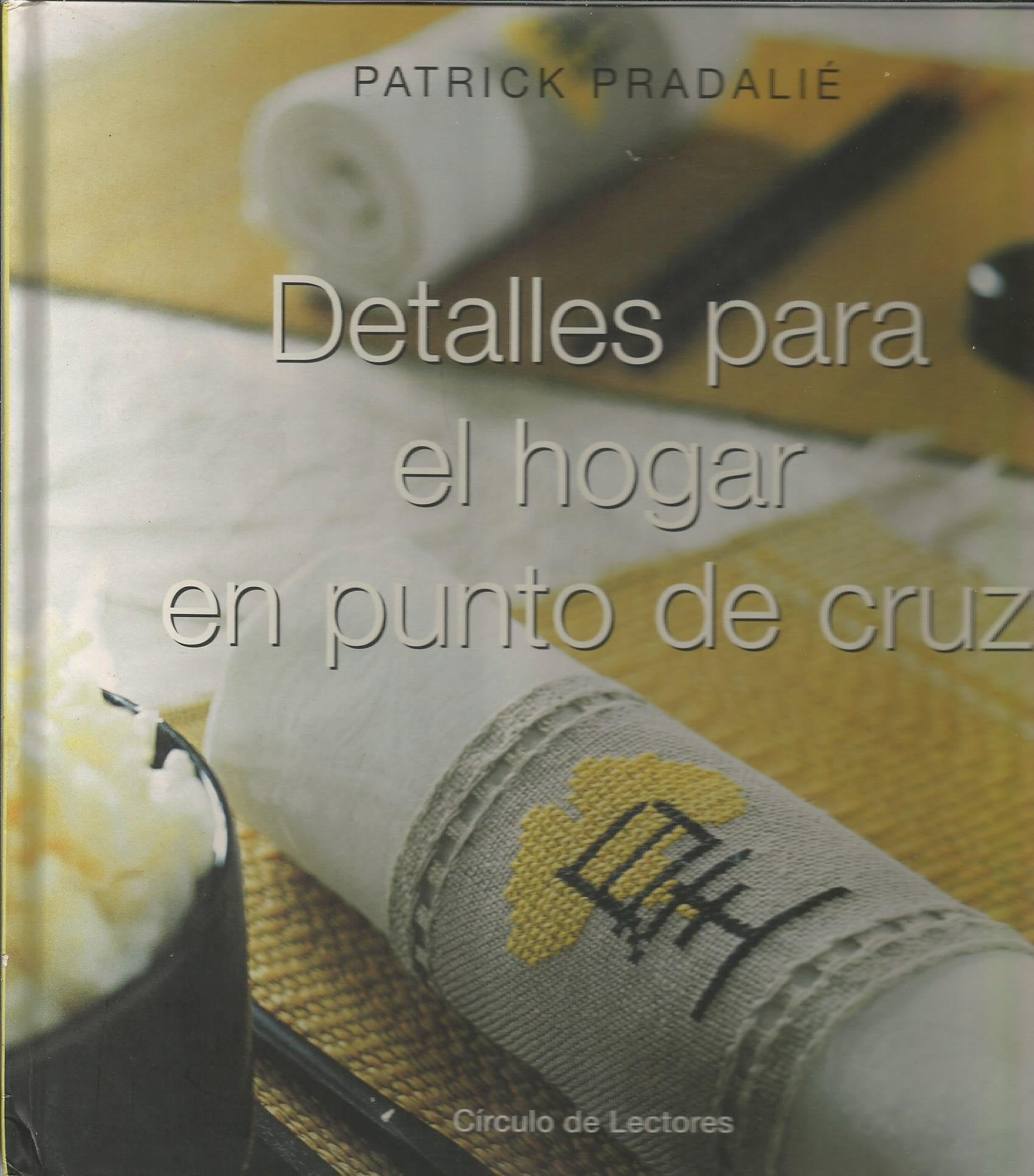 Detalles para el hogar en punto de cruz book