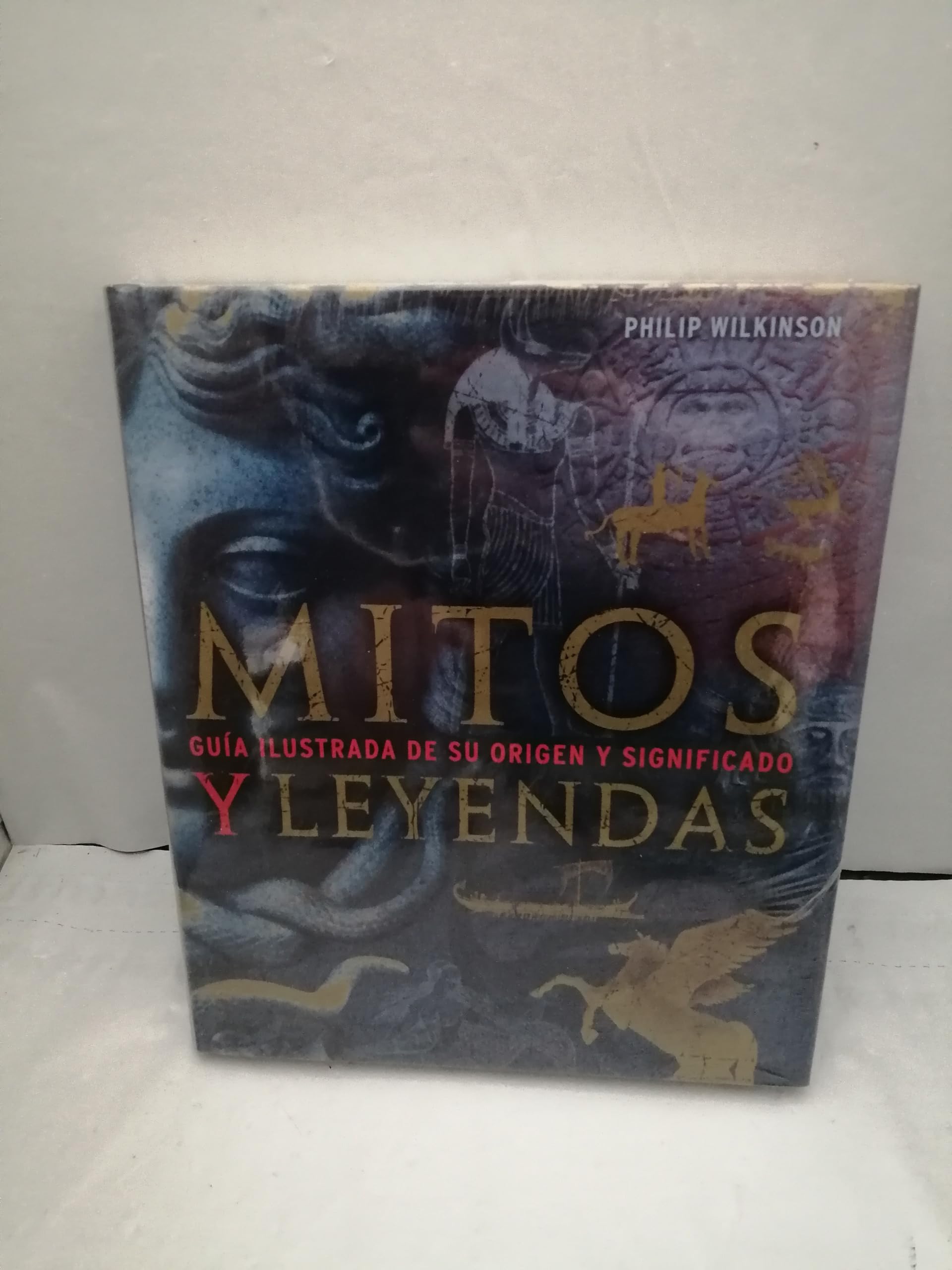 MITOS Y LEYENDAS. Guia Ilustrada de su Origen y Significado book