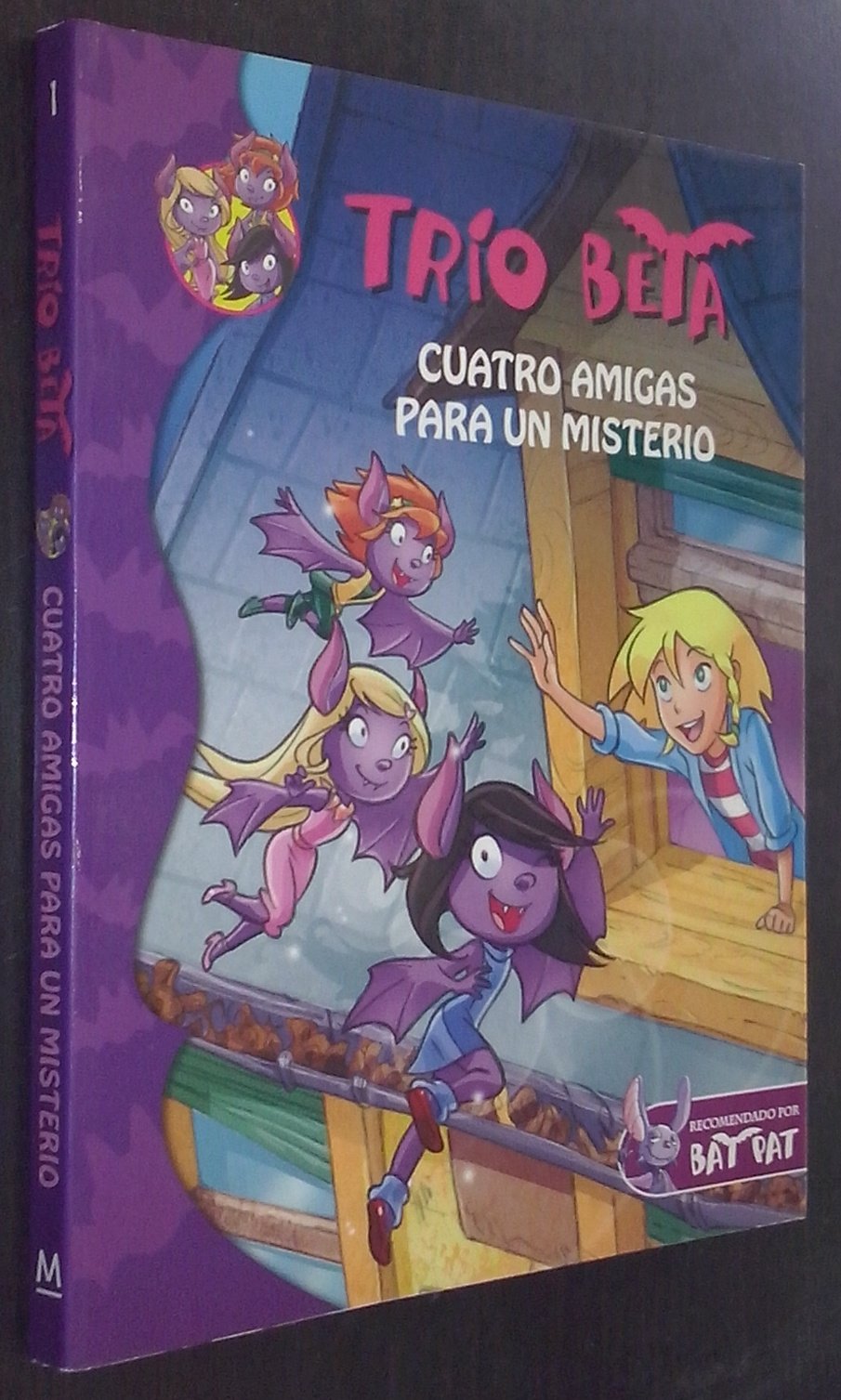 Trio Beta 1. Cuatro Amigas Para Un Misterio book