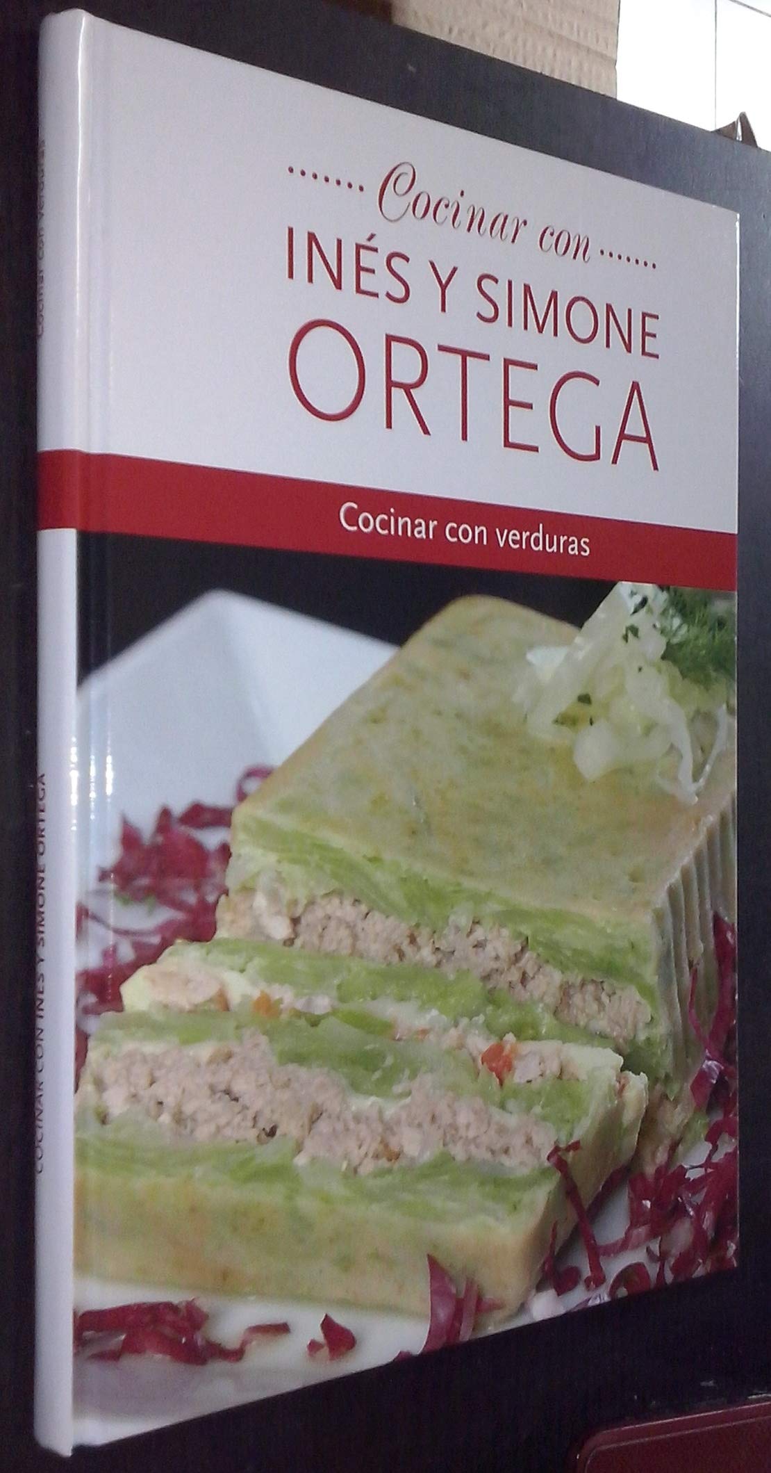 Cocinar con Inés y Simone Ortega. Cocinar con verduras book