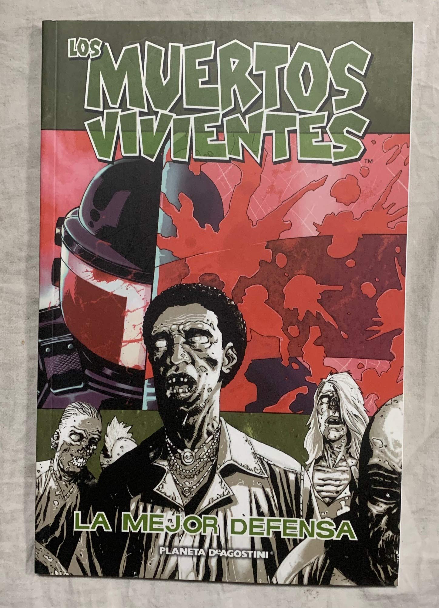 Los muertos vivientes nº 05/32: La mejor defensa book