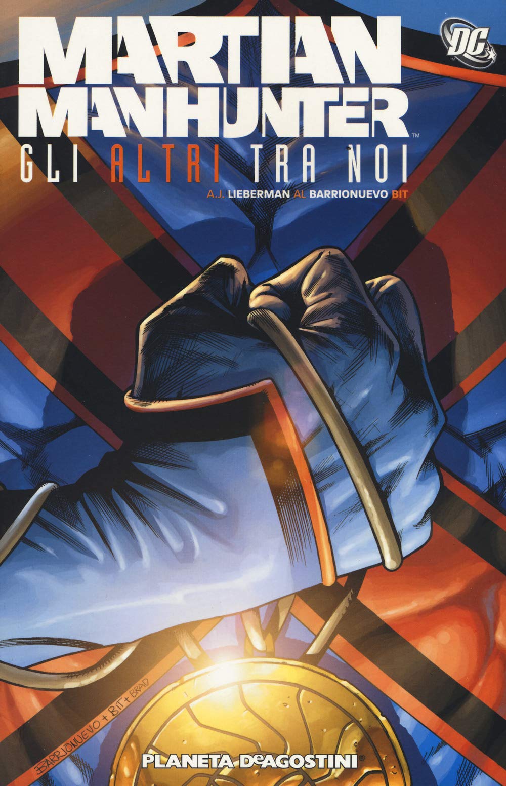 Martian manhunter. Gli altri tra noi book