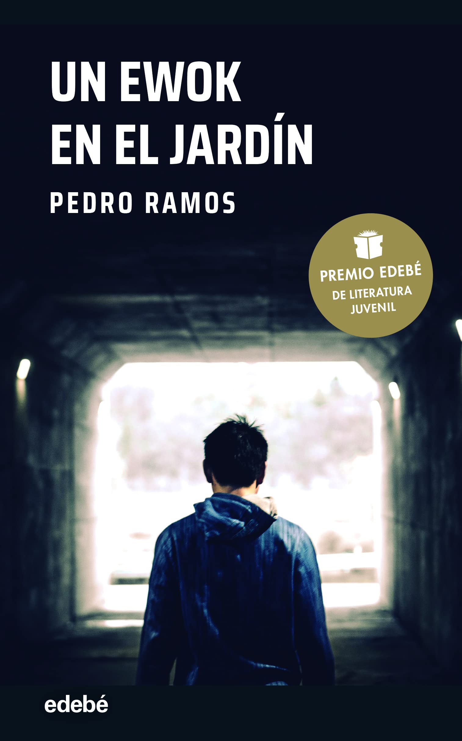 UN EWOK EN EL JARDÍN book