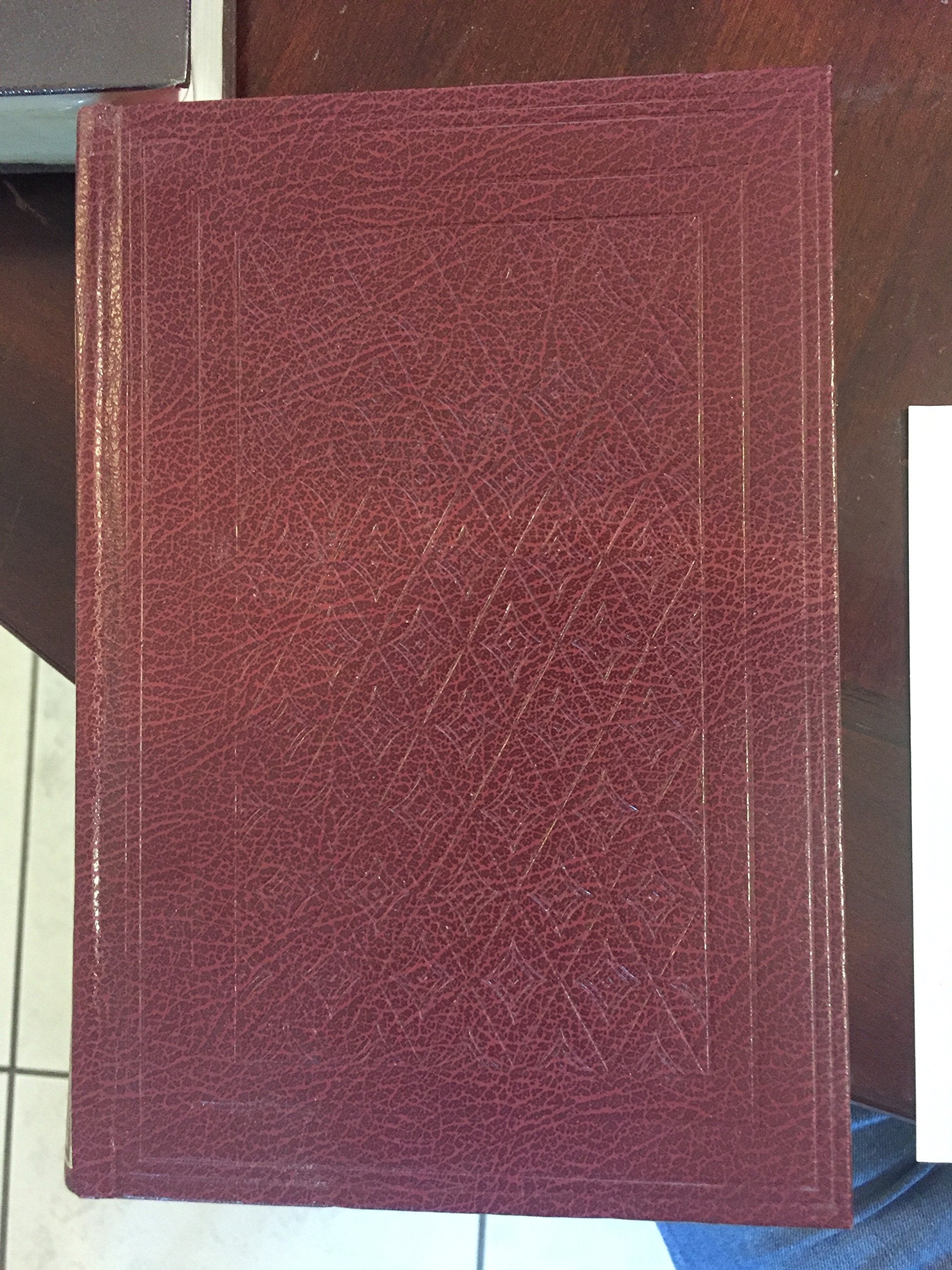 Obras Completas - Pío Baroja (7): Tomo VII: Susana y los cazadores de moscas; Los impostores joviales; Laura, o la soledad sin remedio; El caballero ... y el estilo; Reportajes; Bagatelas de otoño book