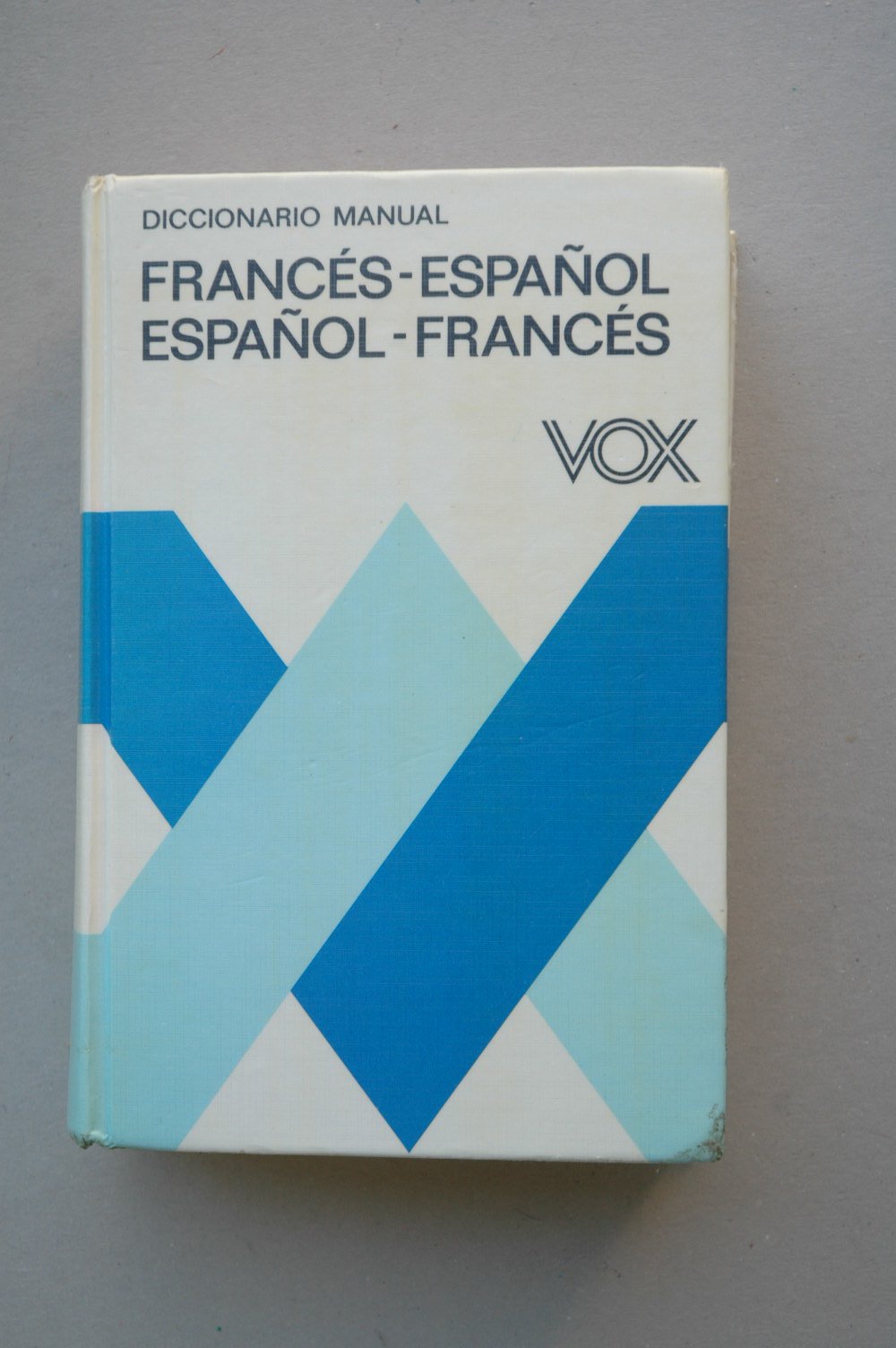Diccionario manual vox frances-español, español-frances book