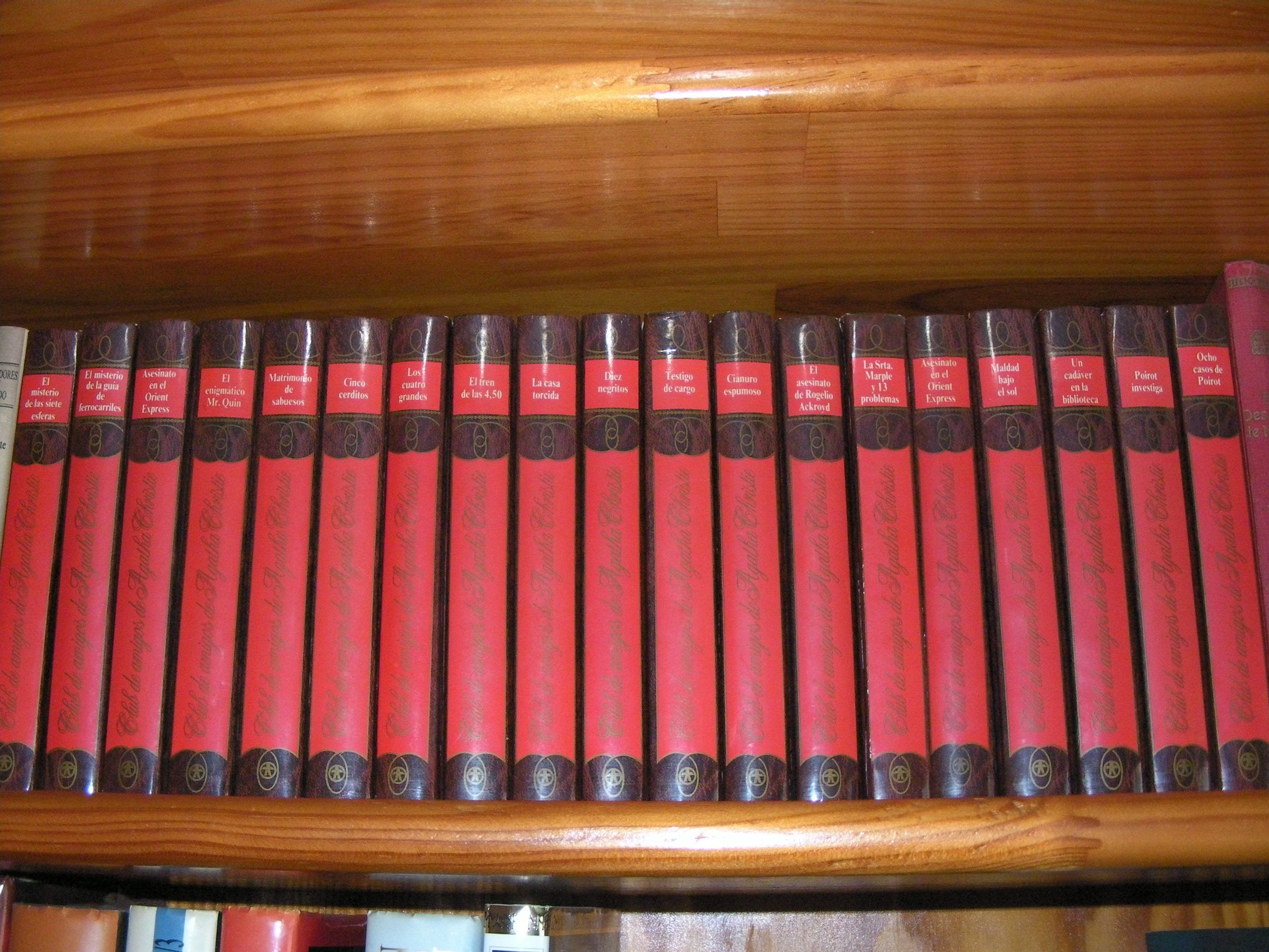 Hacia cero; Pleamares de la vida; Cinco cerditos Books